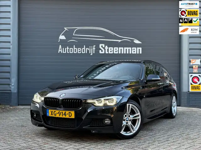 BMW 318 3-serie Touring 318i M Sport Edition | Trekhaak |