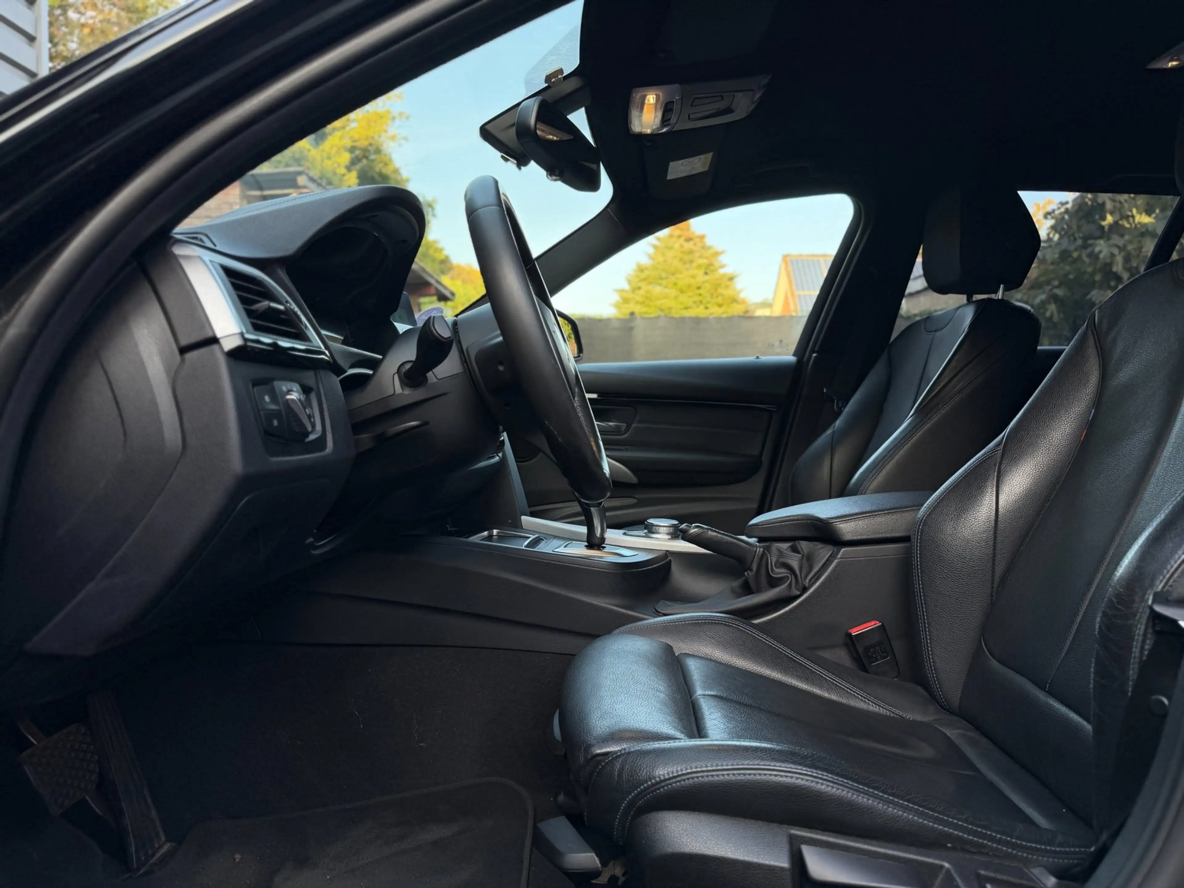 BMW 318 3-serie Touring 318i M Sport Edition | Trekhaak | — photo 38