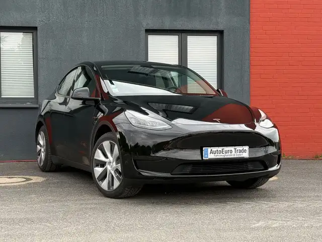 Tesla Model Y SR RWD | 8FACH| Neu TüV | Garantie