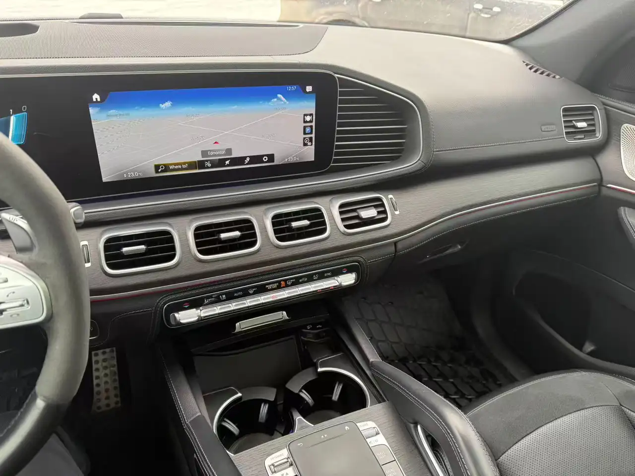 Mercedes-Benz GLE снимка Mercedes-Benz GLE