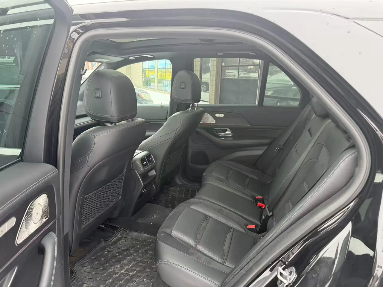 Mercedes-Benz GLE снимка Mercedes-Benz GLE