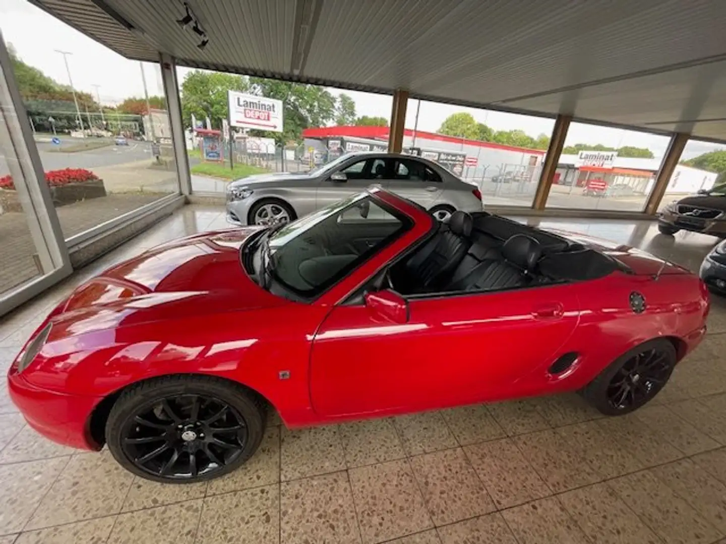 MG MGF 1.8i Червоний - 1
