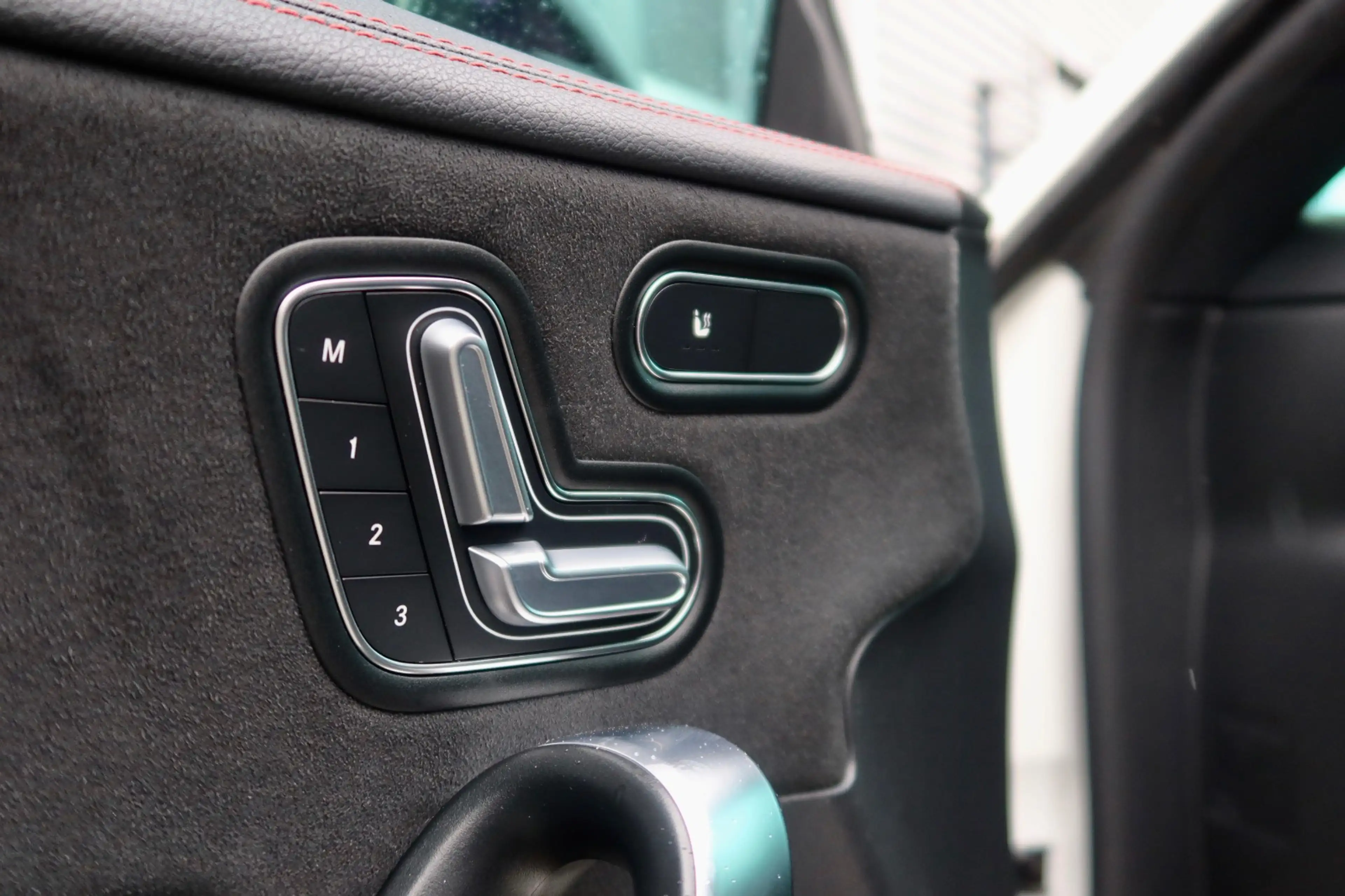 Mercedes-Benz CLA 250 E AMG | Burmester | Memory | Sfeer | 45 Look — photo 6