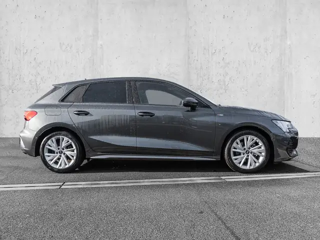 Audi A3 view 5