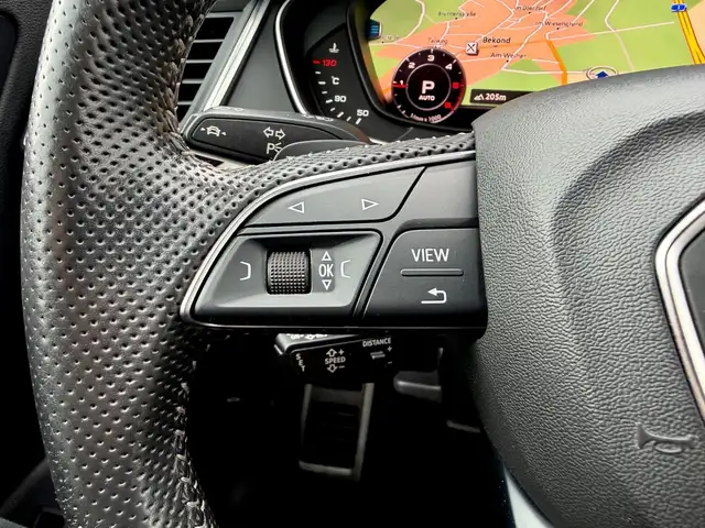 Audi Q5 view 15