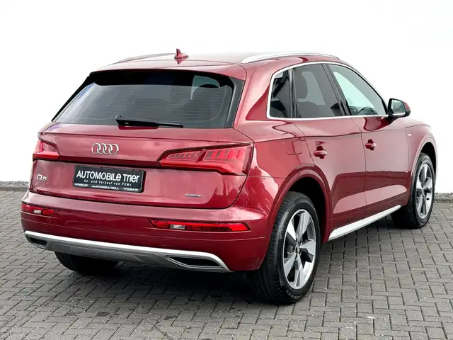 Audi Q5 view 5