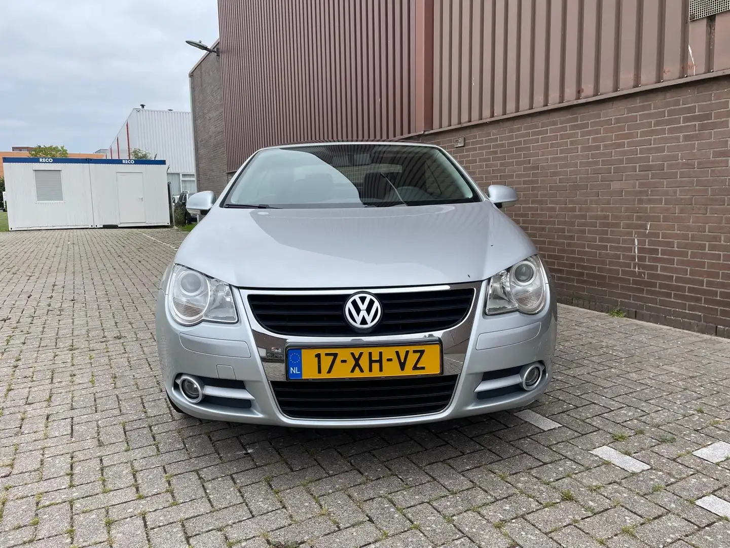 Volkswagen Eos 1.6-16v FSI Navi Airco Cruise APK NAP Grijs - 2