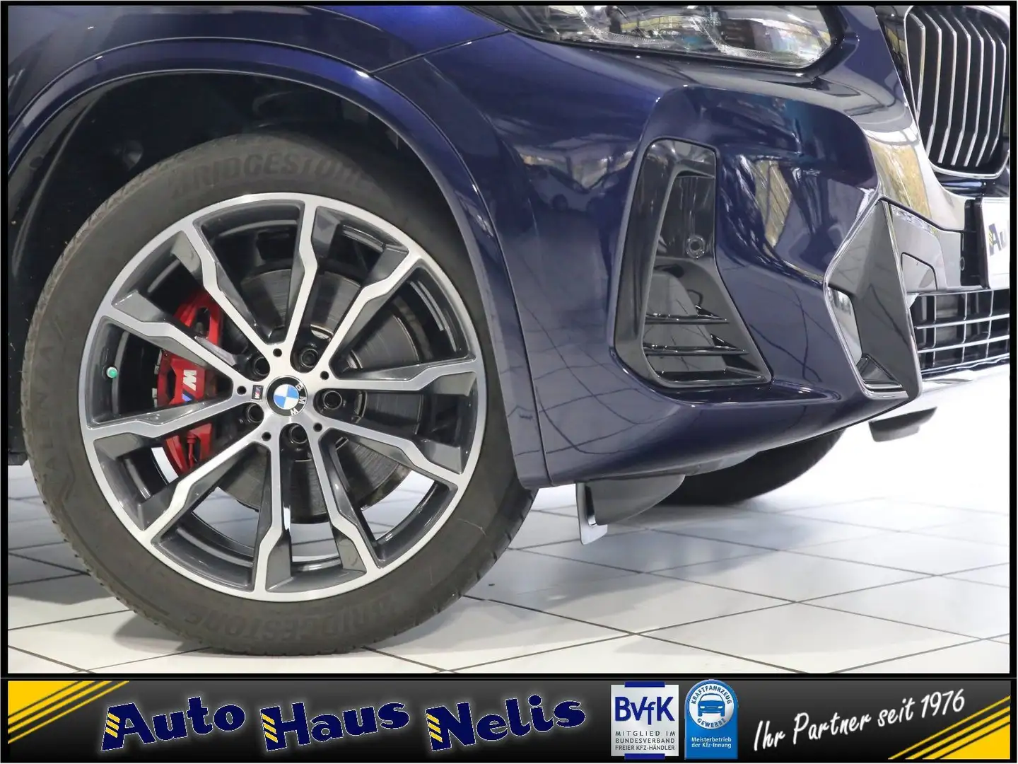 BMW X3 30i M-Sport Leder LED Panorama Blau - 2