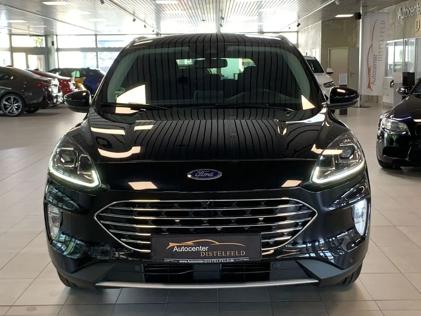 Ford Kuga Titanium X 1,5 TDCi Automatik Kamera AHK LED Zwart - 2