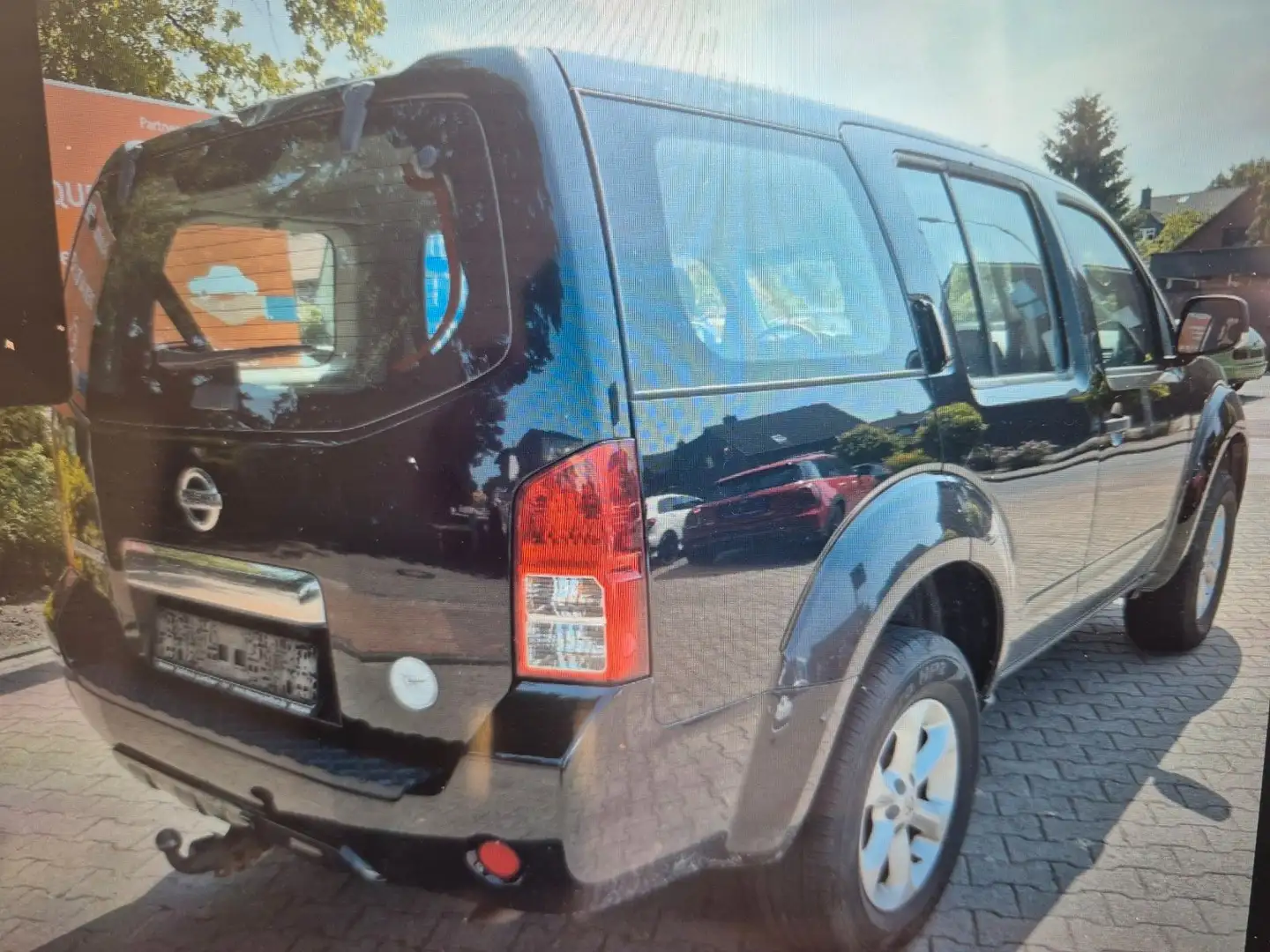 Nissan Pathfinder 2.5 dCi LE 7 Sitze Klima Schwarz - 2