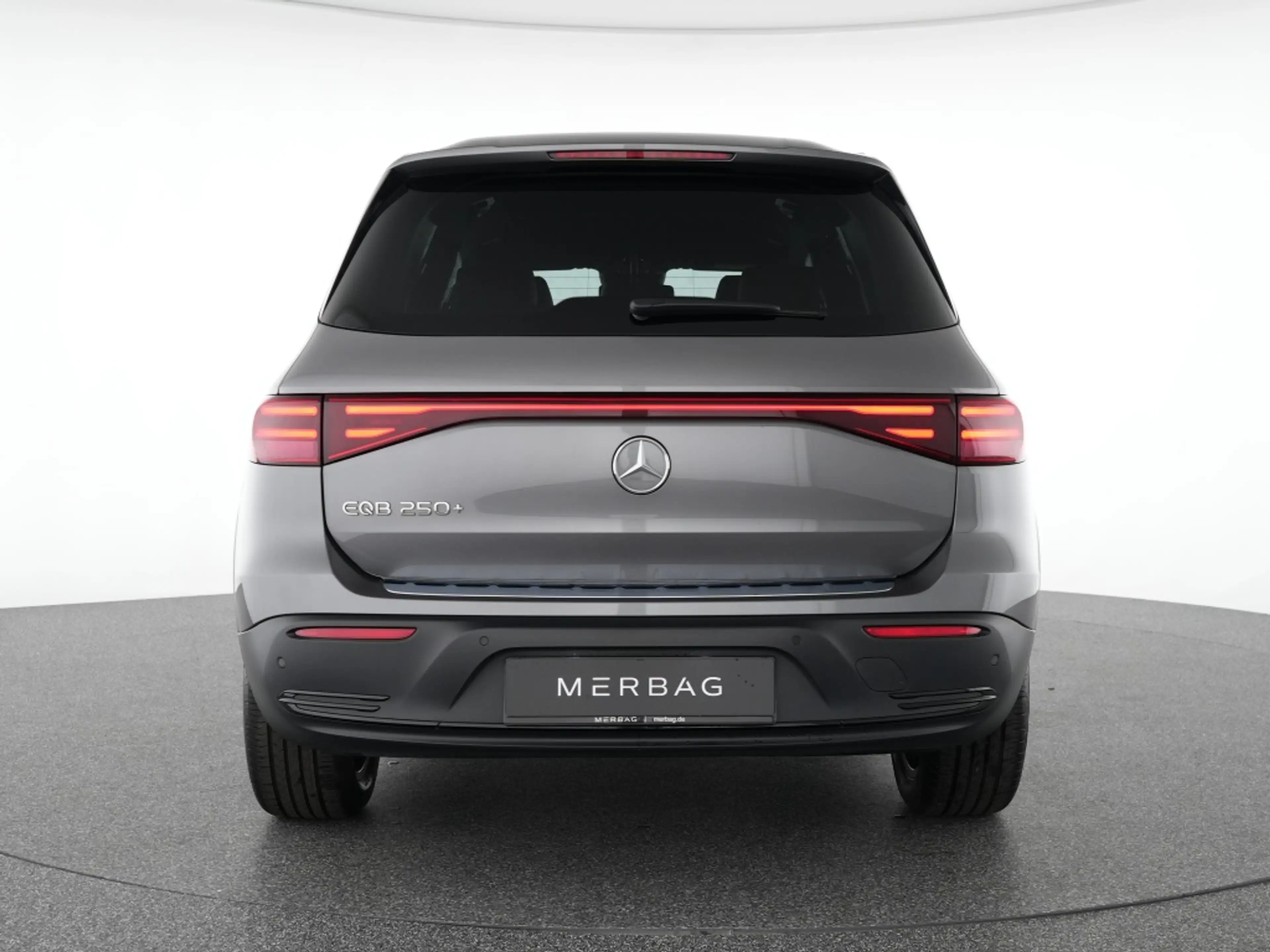 Mercedes-Benz EQB 250 + Electric Art Advanced+ Night LED Navi — photo 4