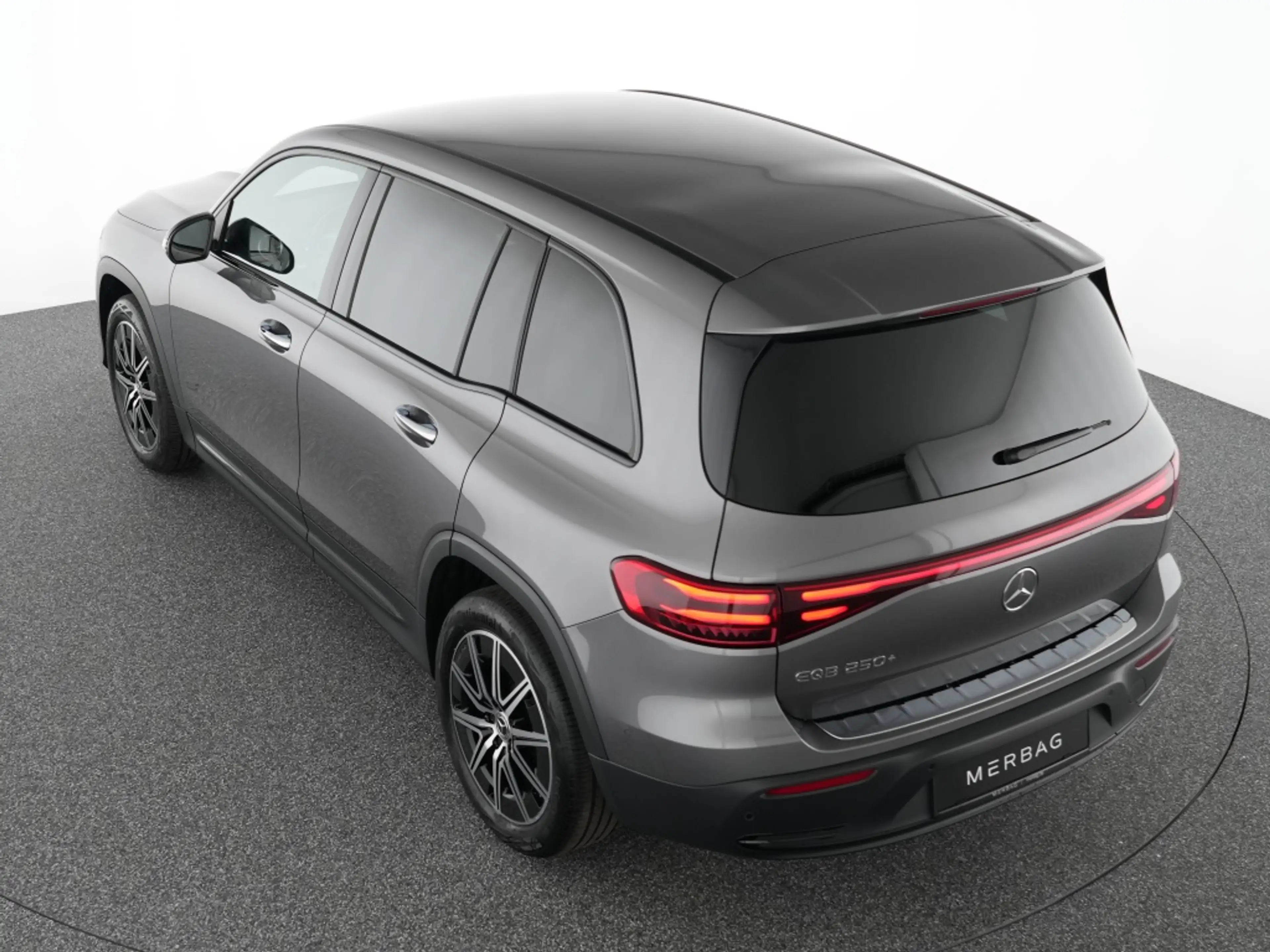 Mercedes-Benz EQB 250 + Electric Art Advanced+ Night LED Navi — photo 11