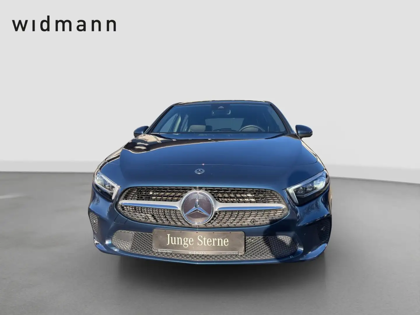 Mercedes-Benz A 180 **Multibeam*360°Kamera*Panorama*Navi*PTS** Blauw - 2