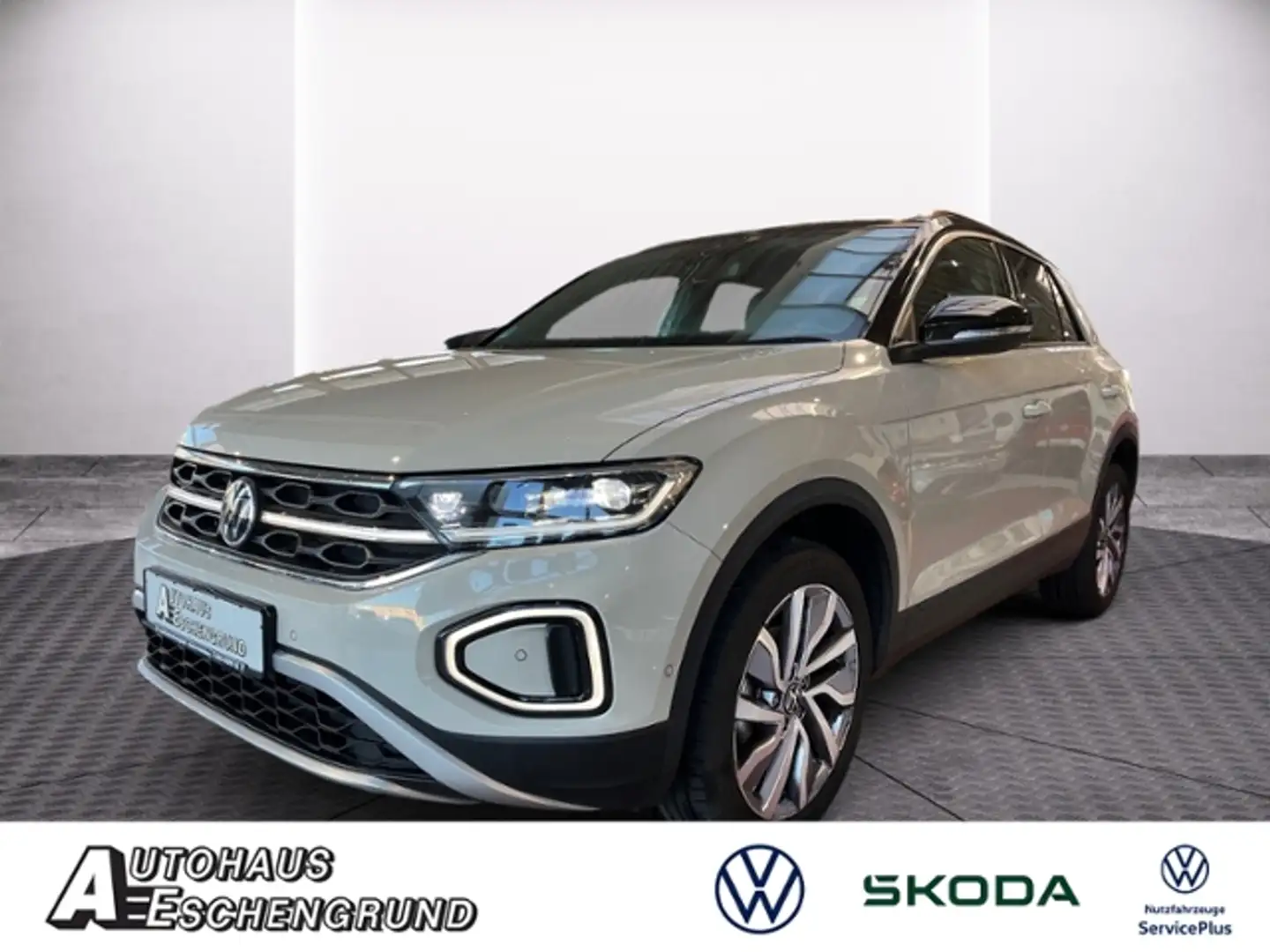 Volkswagen T-Roc 1.5 TSI DSG MOVE AHK IQ.DRIVE Grijs - 1