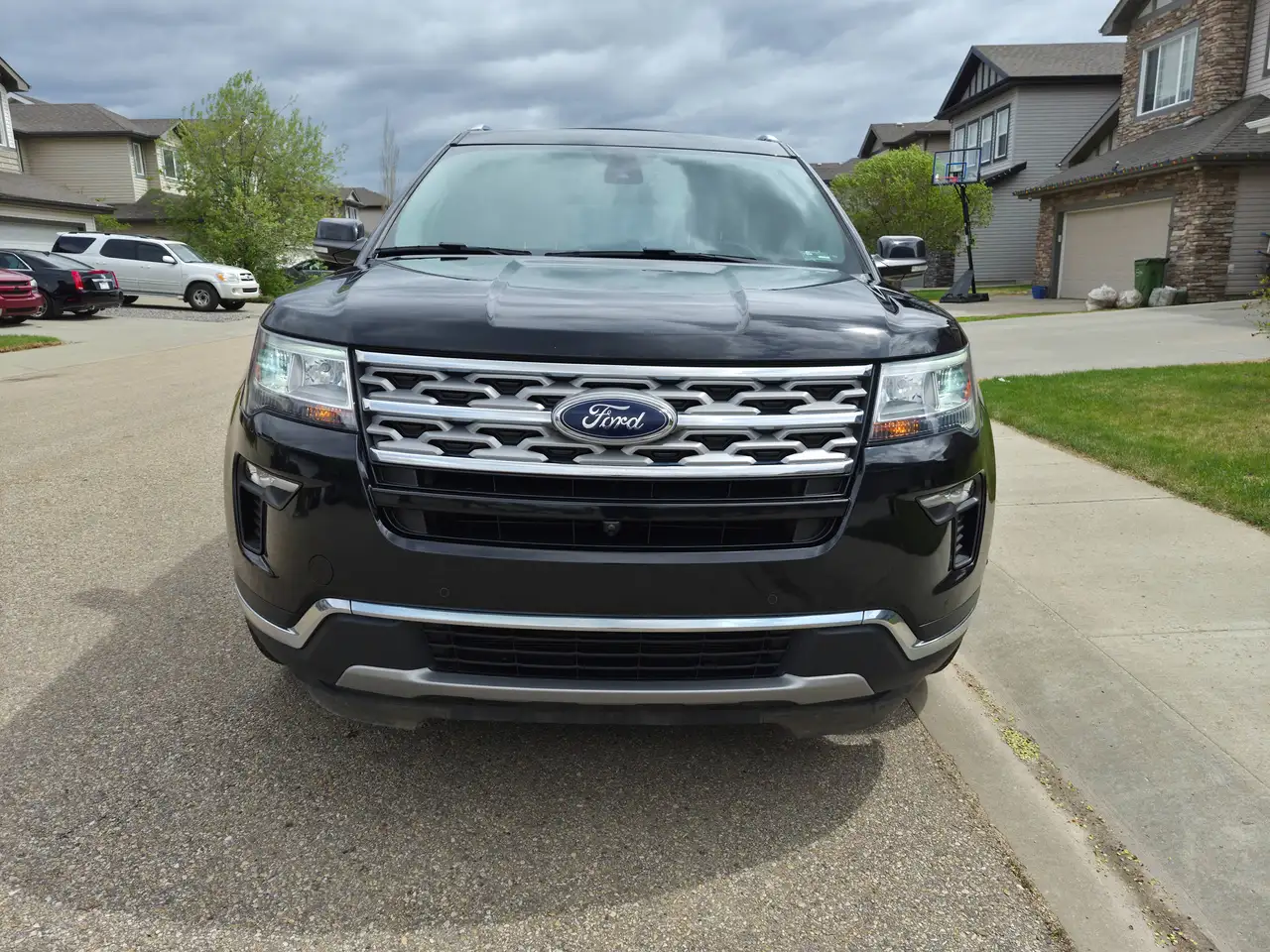 Ford Explorer снимка Ford Explorer
