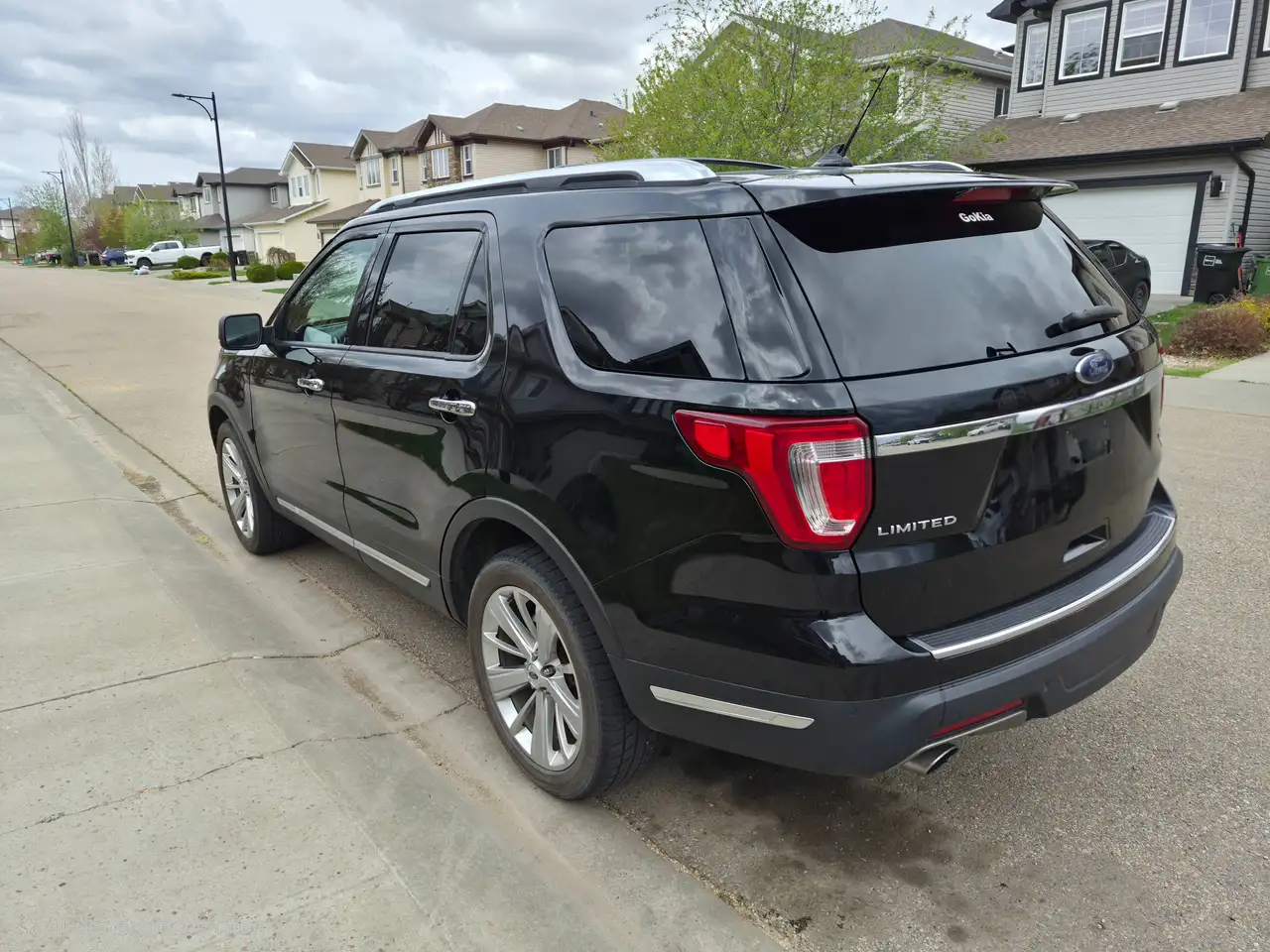Ford Explorer снимка Ford Explorer