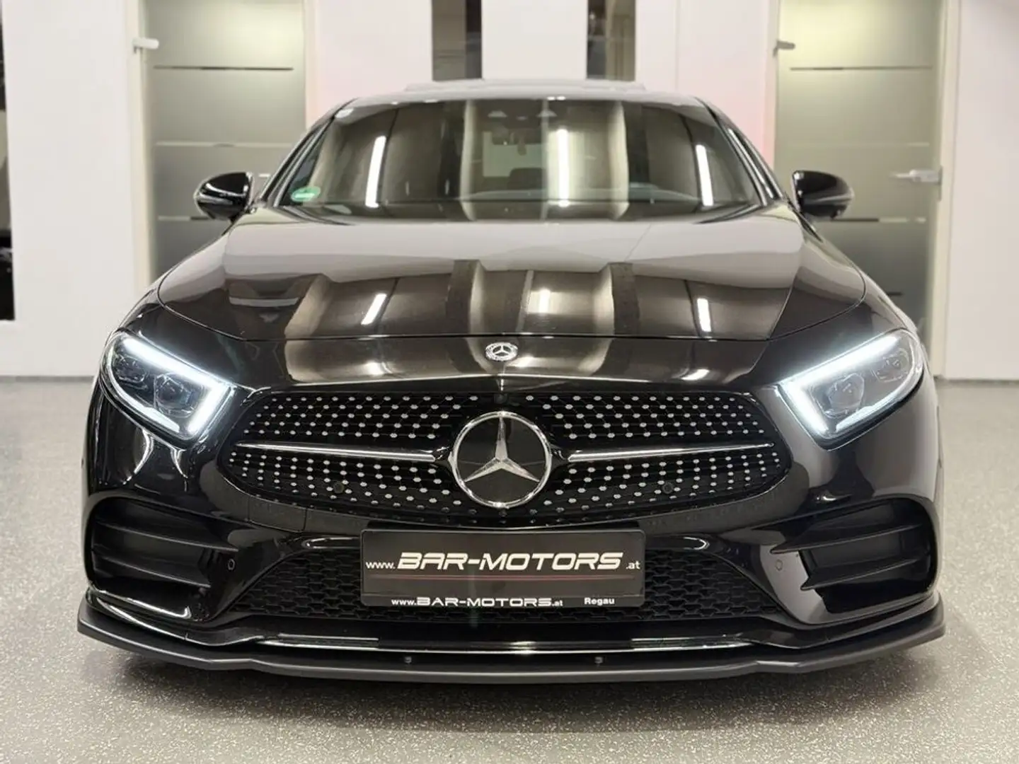 Mercedes-Benz CLS 450 4Matic*DESIGNO*BURM.*360°*MASSAGE*LUFT*HUD Schwarz - 2