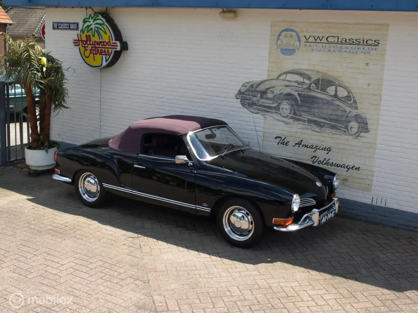 Volkswagen Karmann Ghia Cabriolet Negro - 2