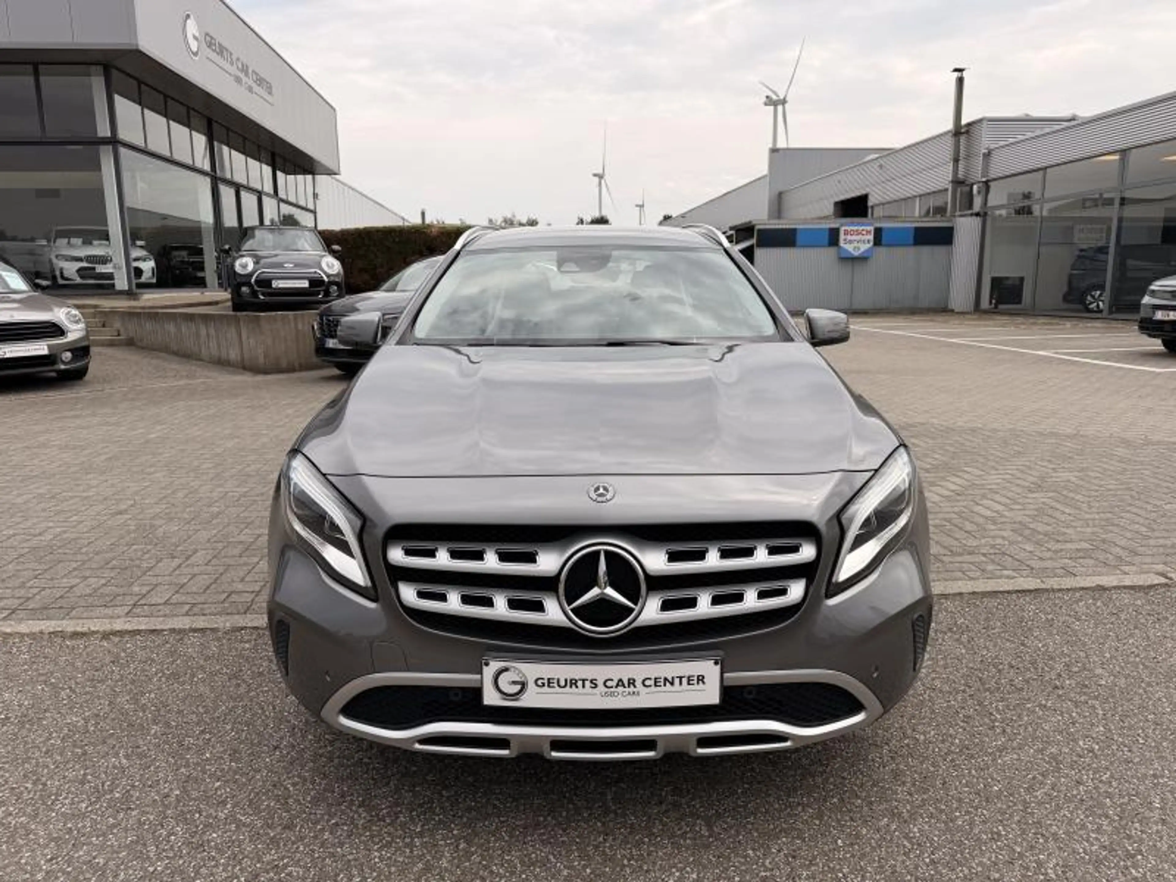 Mercedes-Benz GLA 180 AUTOMAAT - LEDER - LED — photo 11
