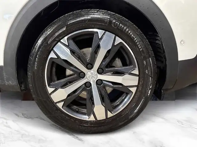 Peugeot 3008 view 8