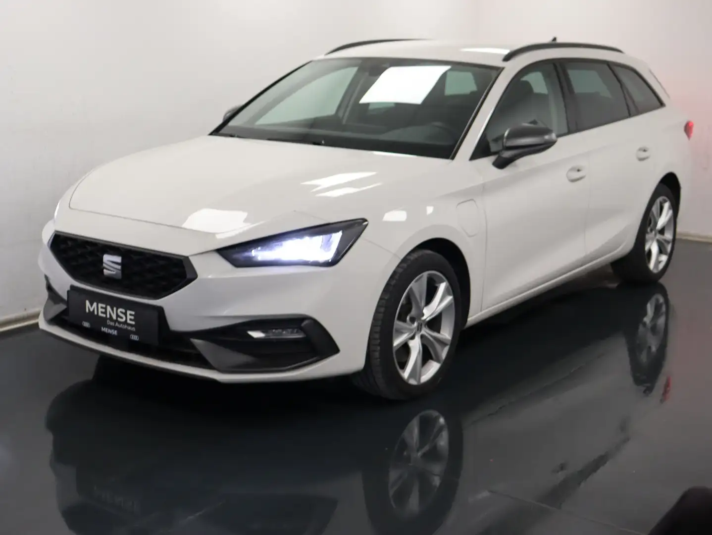 SEAT Leon Sportstourer FR 1. TSI e-Hybrid DSG |AHK|LM Weiß - 2