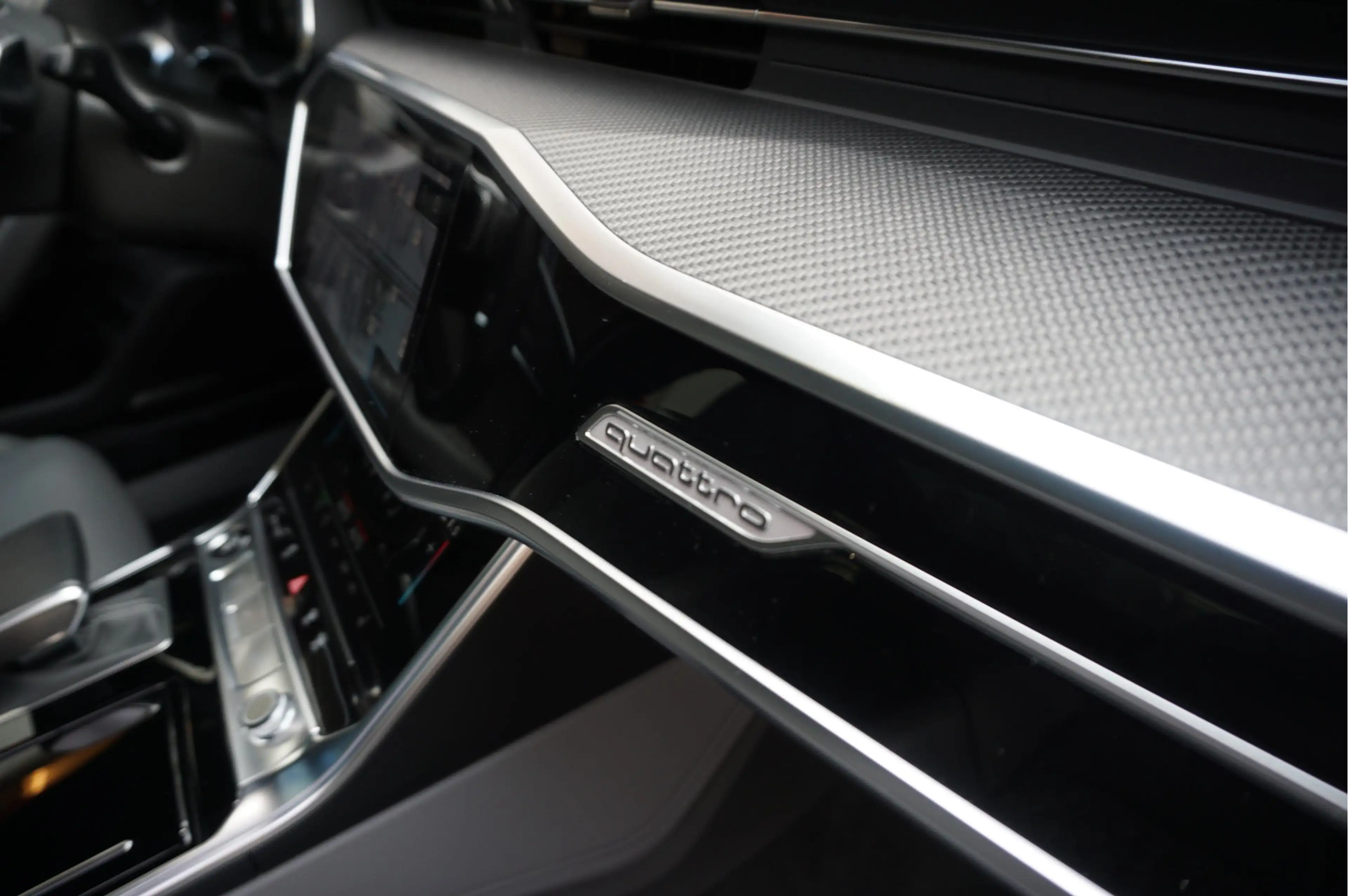 Audi A6 Avant 55 TFSI e quattro Pro Line S Competition Aut — photo 28
