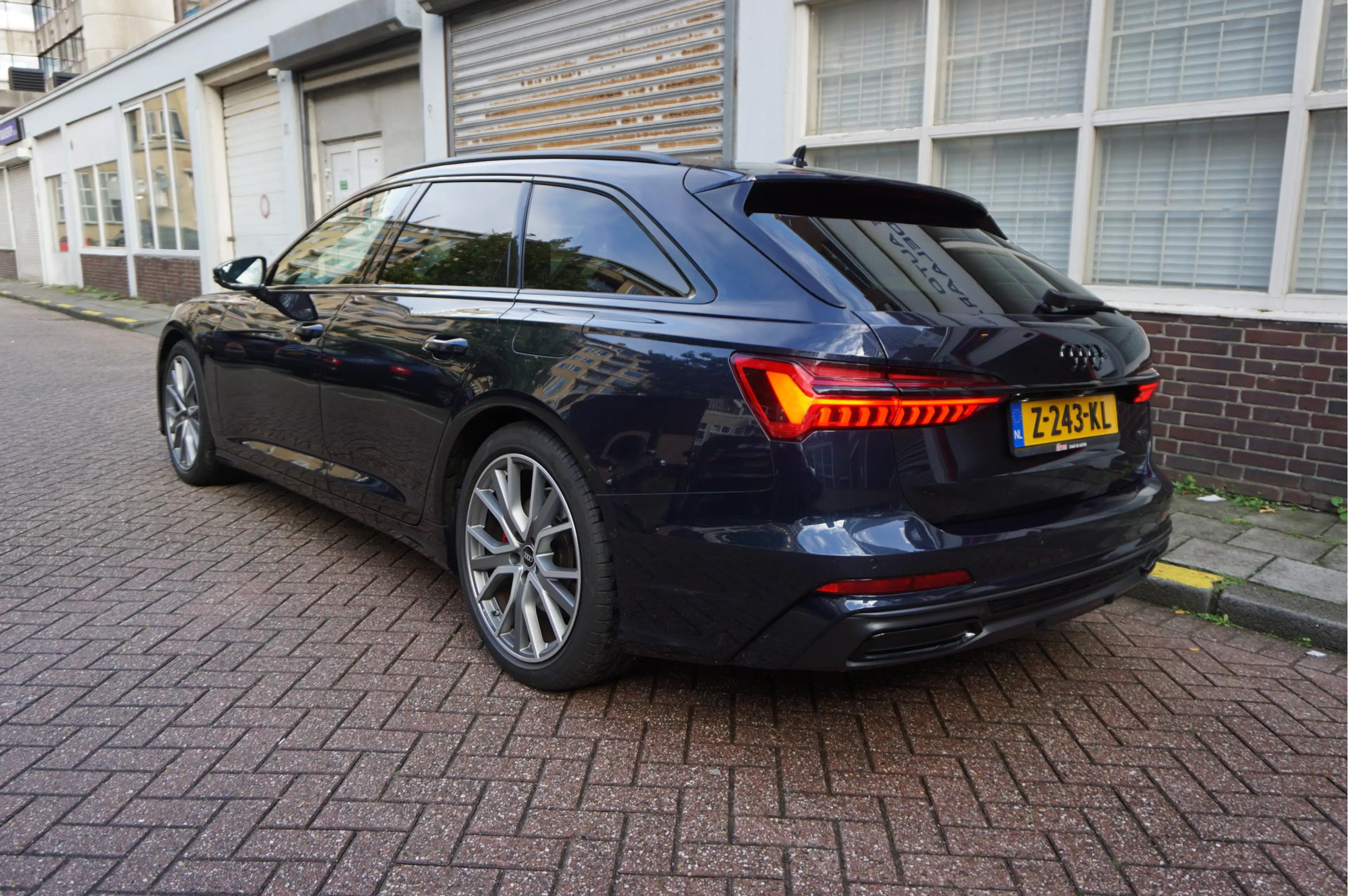 Audi A6 Avant 55 TFSI e quattro Pro Line S Competition Aut — photo 49