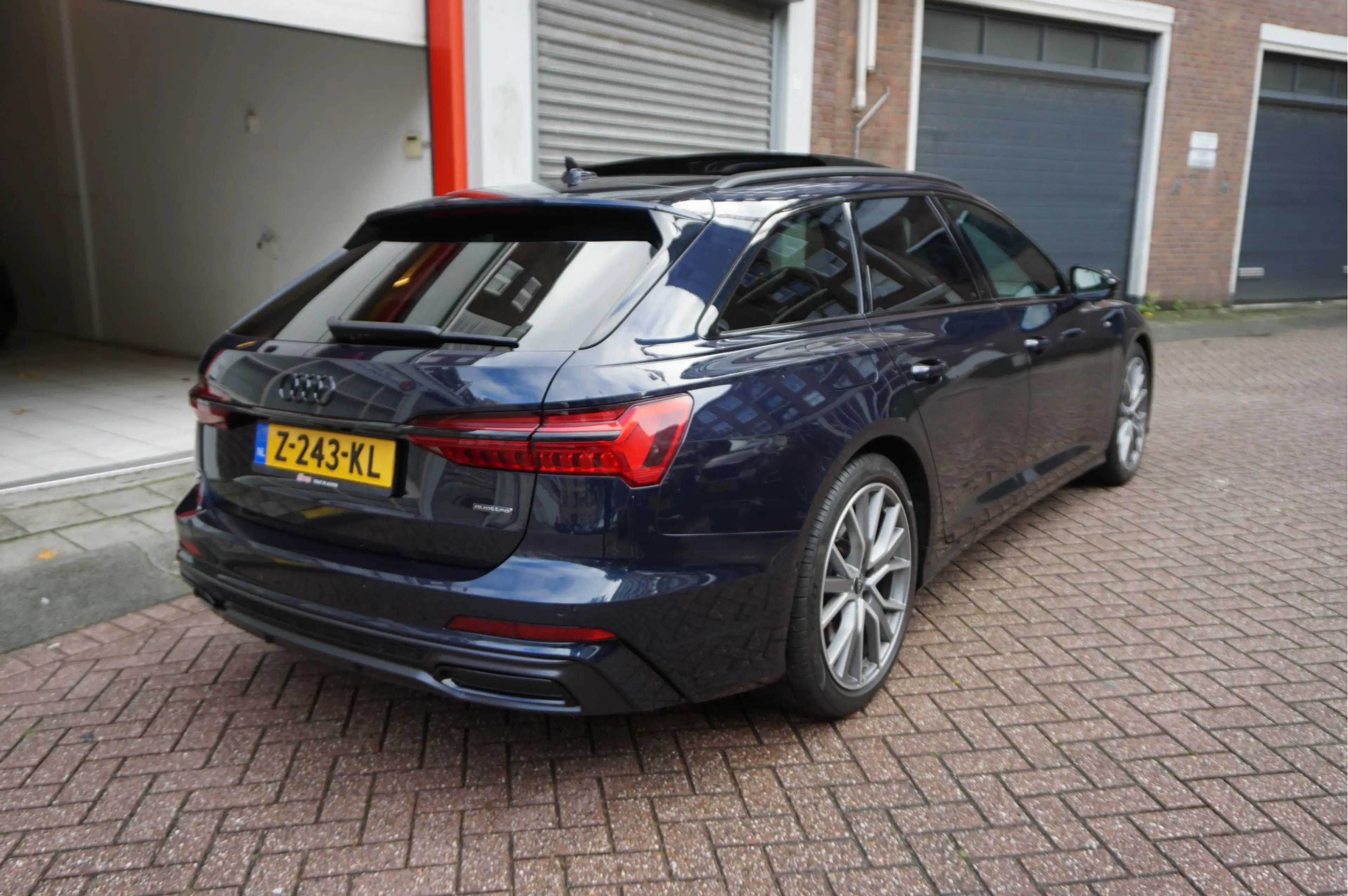 Audi A6 Avant 55 TFSI e quattro Pro Line S Competition Aut — photo 6