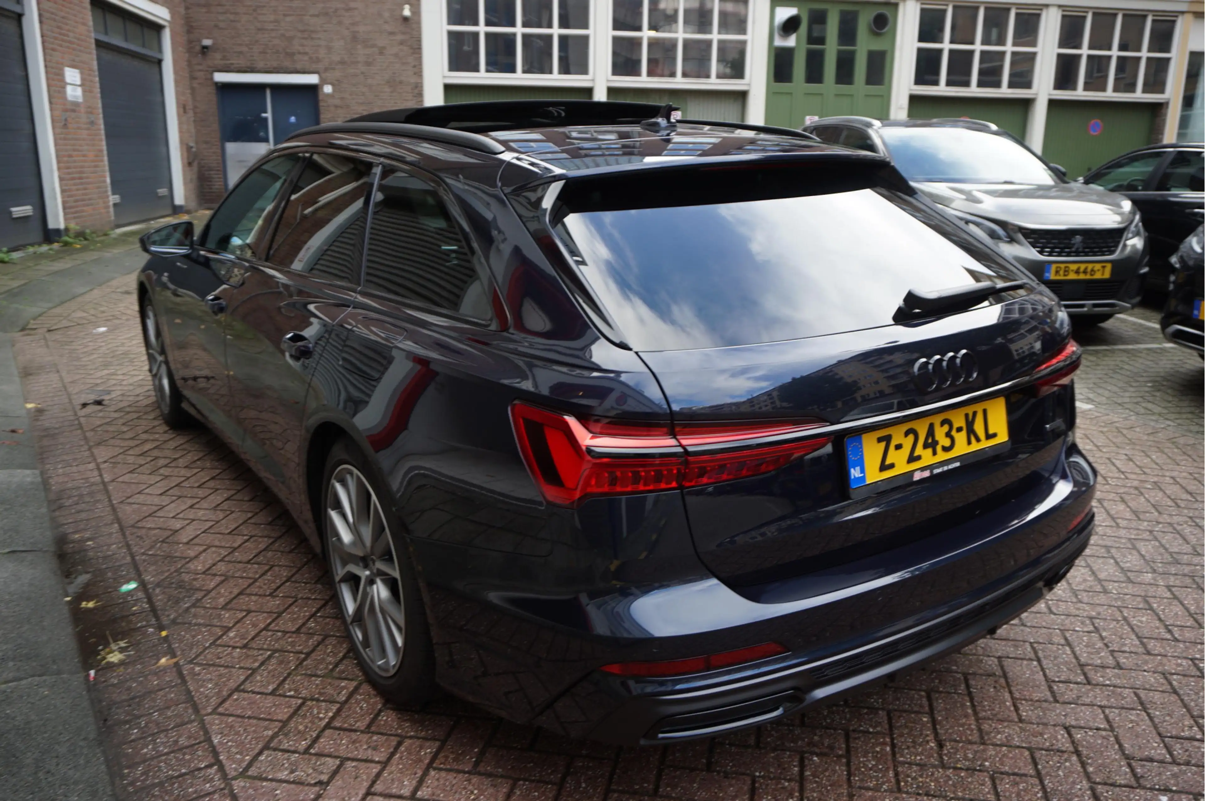 Audi A6 Avant 55 TFSI e quattro Pro Line S Competition Aut — photo 9