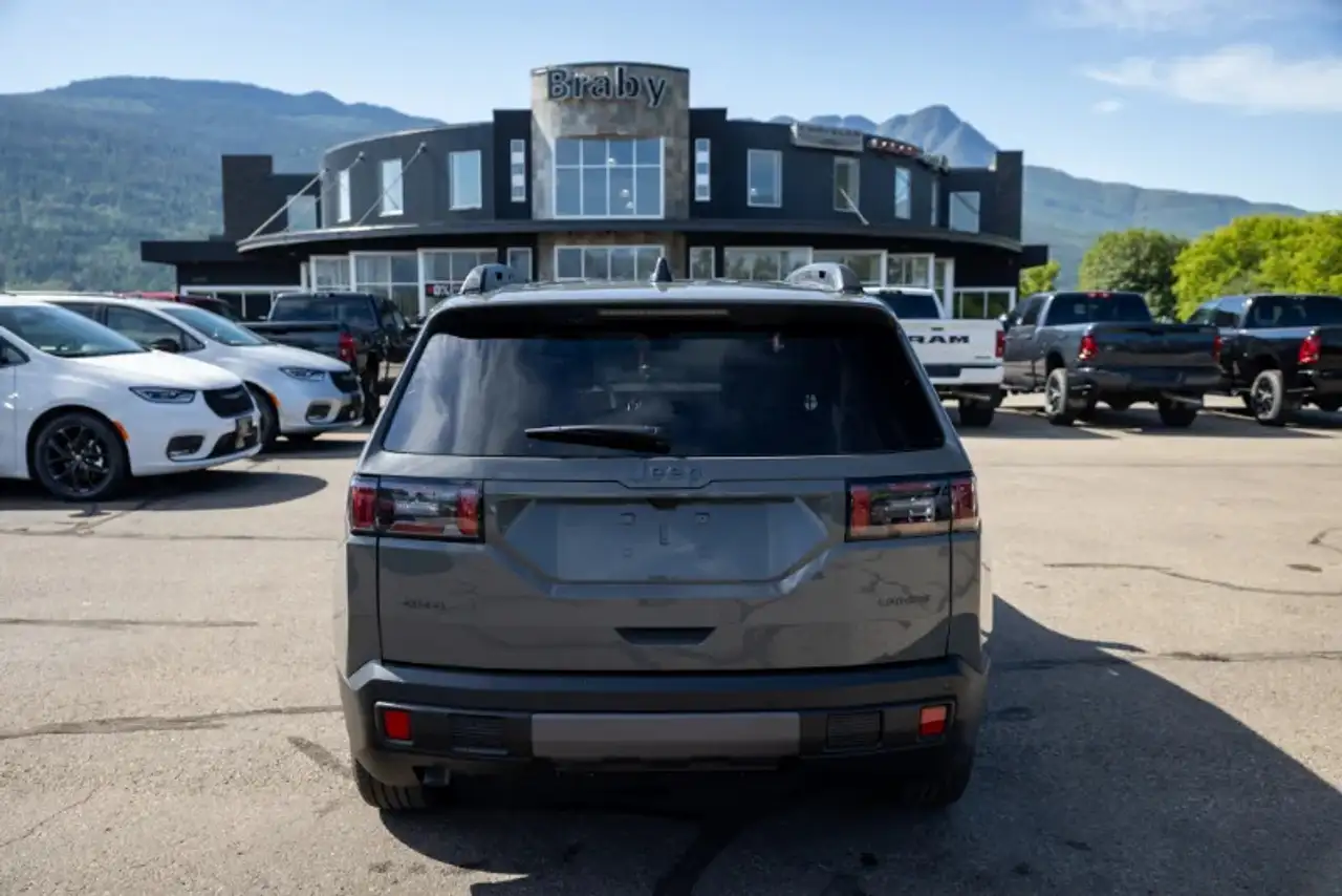 Jeep Cherokee снимка Jeep Cherokee