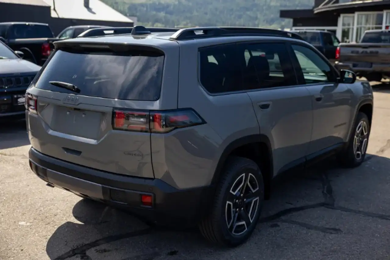 Jeep Cherokee снимка Jeep Cherokee
