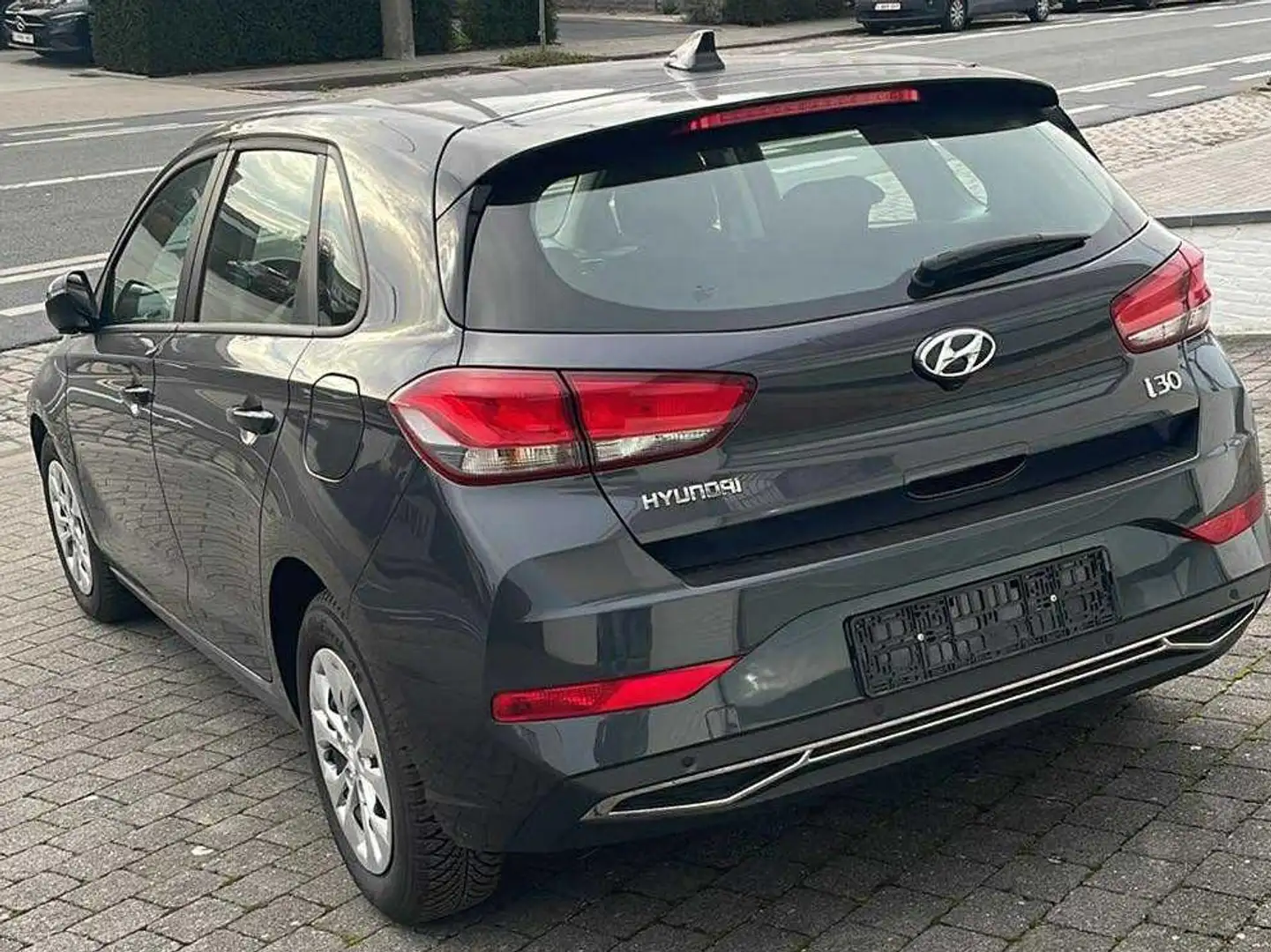 Hyundai i30 i30 1.0i 120PK AUTOMAAT CAMERA APPCONNECT USB Gris - 2