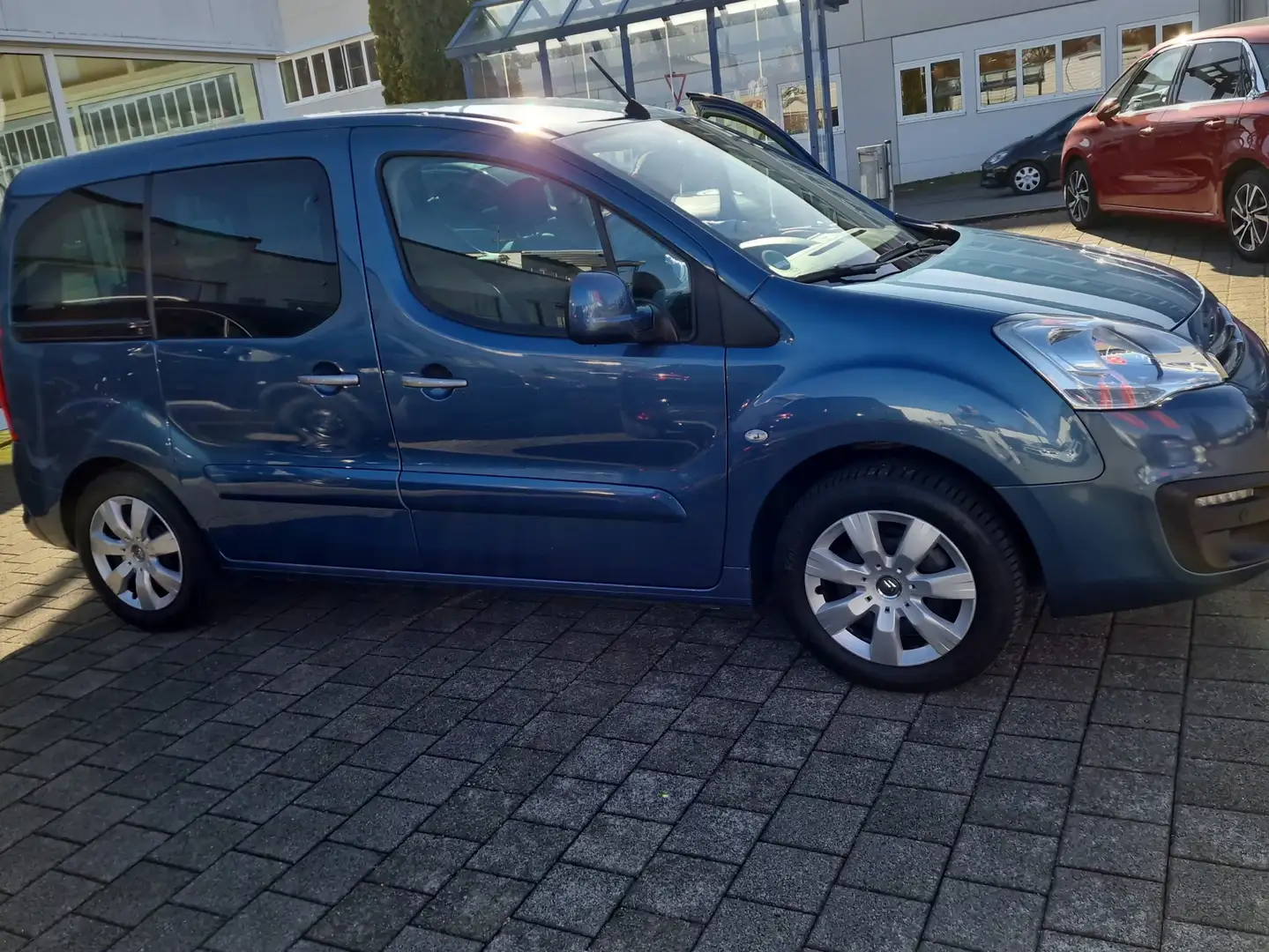 Citroen Berlingo Berlingo Multispace BlueHDi 120 S Blau - 1