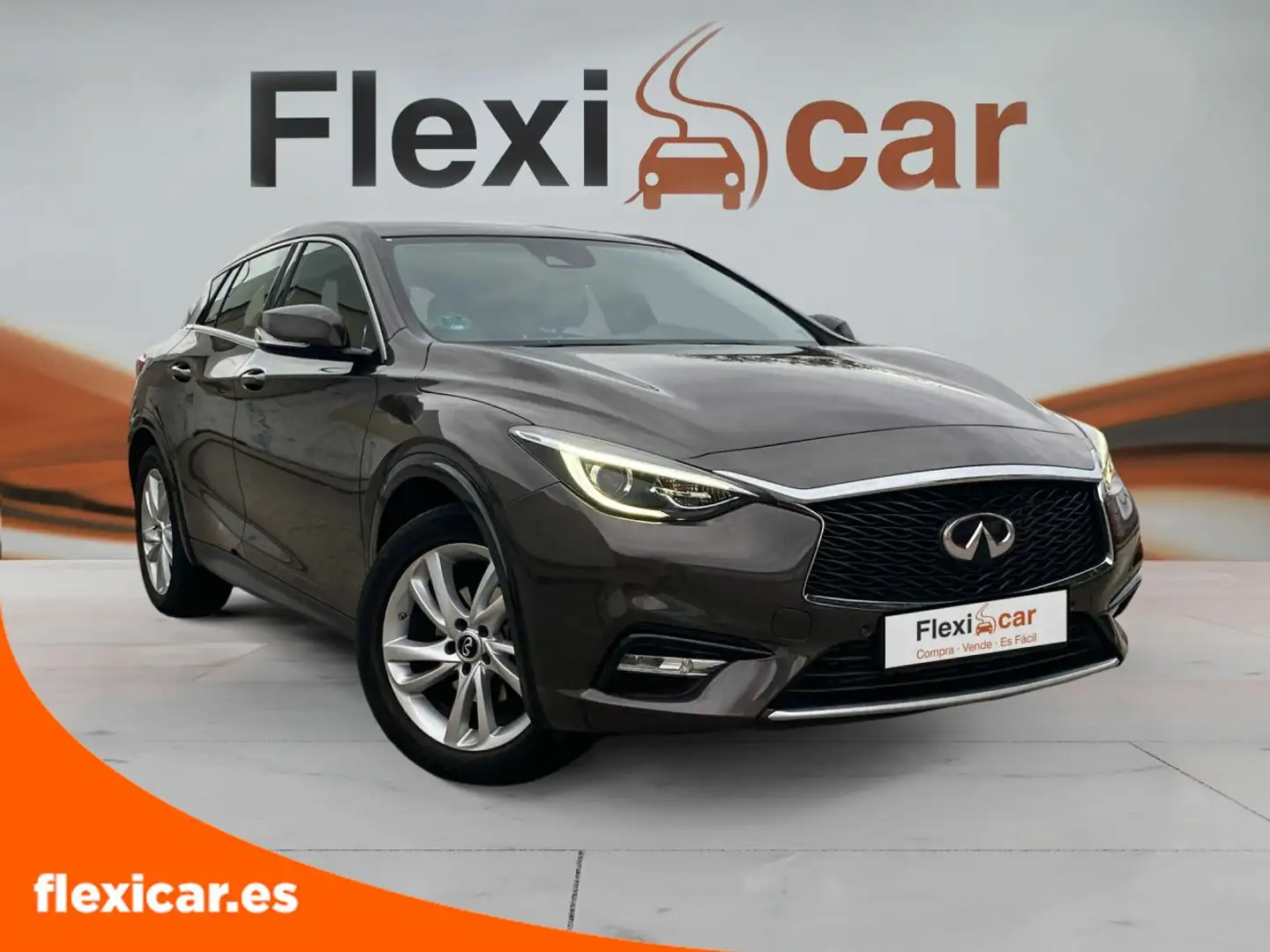 Infiniti Q30 1.6tc Premium 7DCT 156 - 2