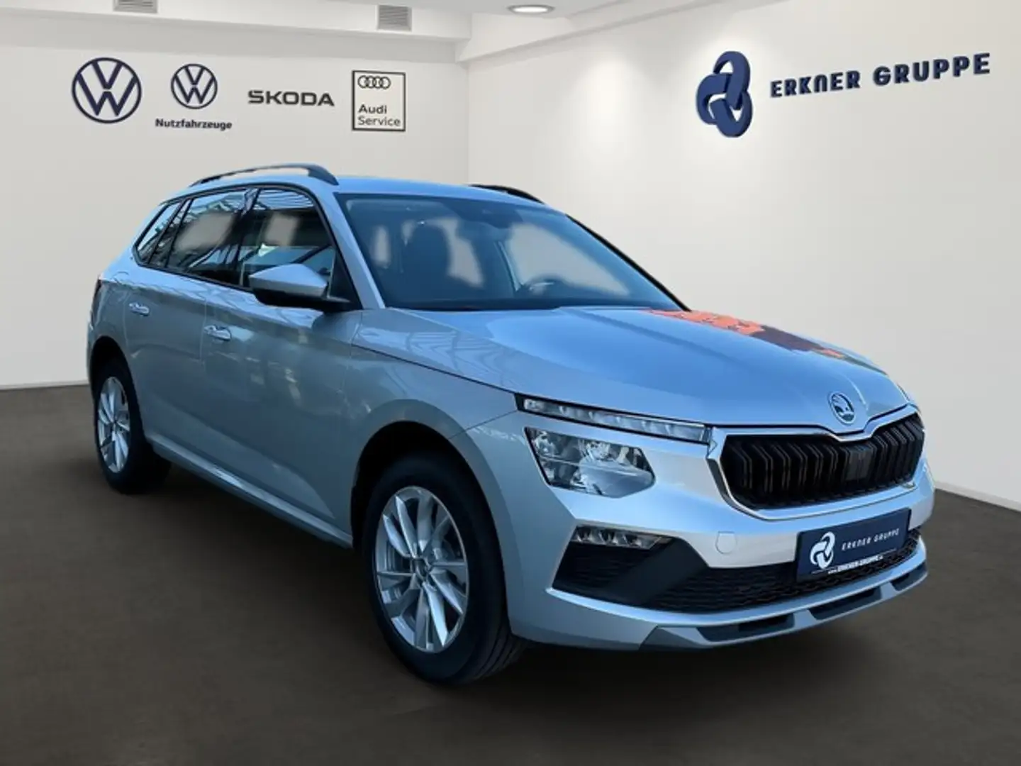 Skoda Kamiq 1.0 TSI DSG Selection +ACC+PDC+LED+GRA+ Silber - 2
