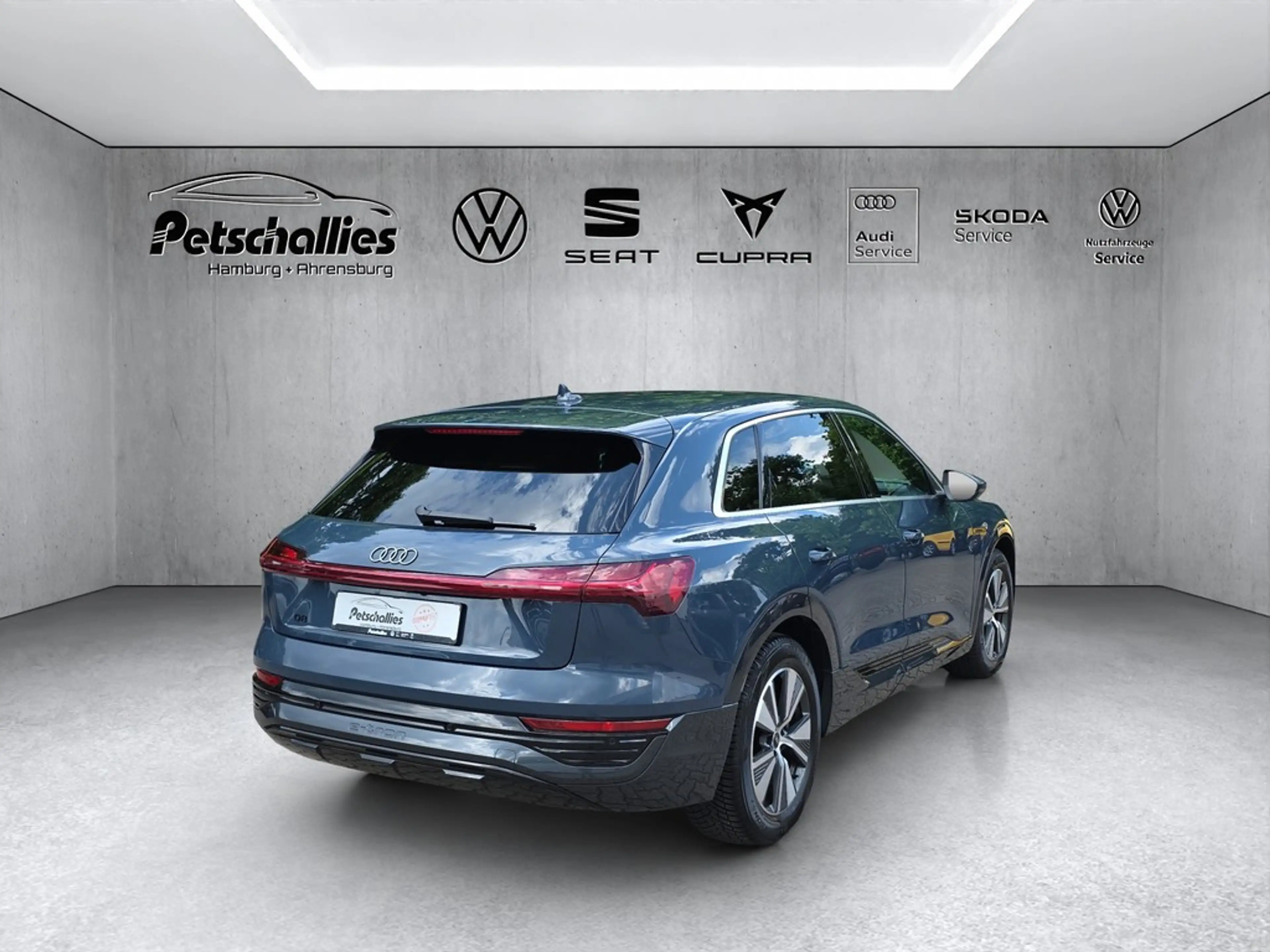 Audi Q8 e-tron 55 quattro advanced — photo 5