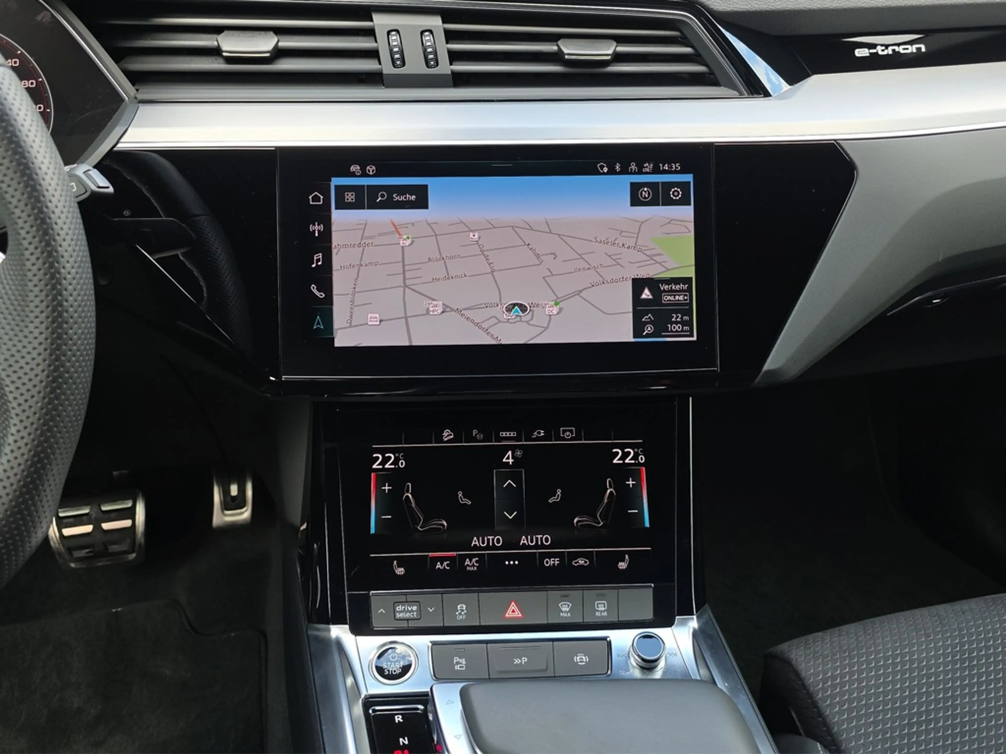 Audi Q8 e-tron 55 quattro advanced — photo 15