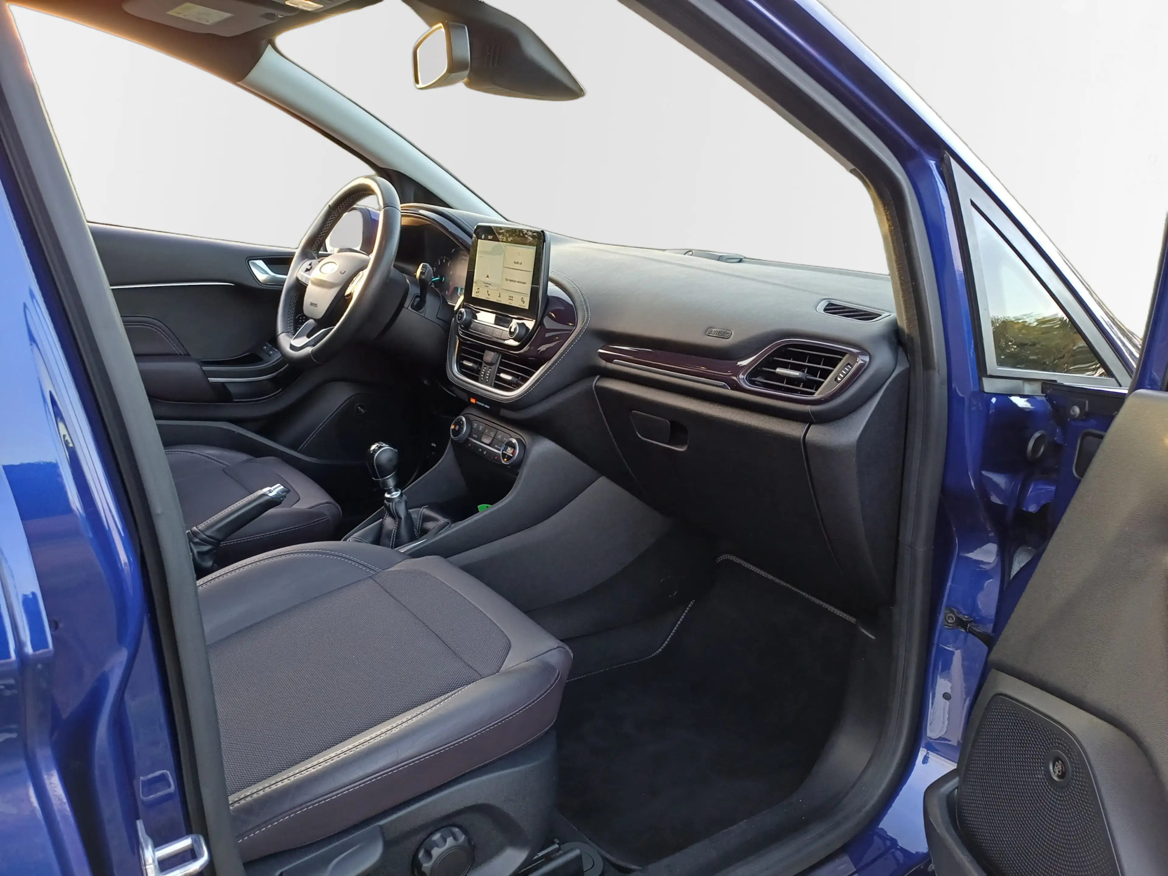 Ford Fiesta 1.0 EcoBoost Vignale /Pano/B&O/Trekh/Camera/Navi/L — photo 25