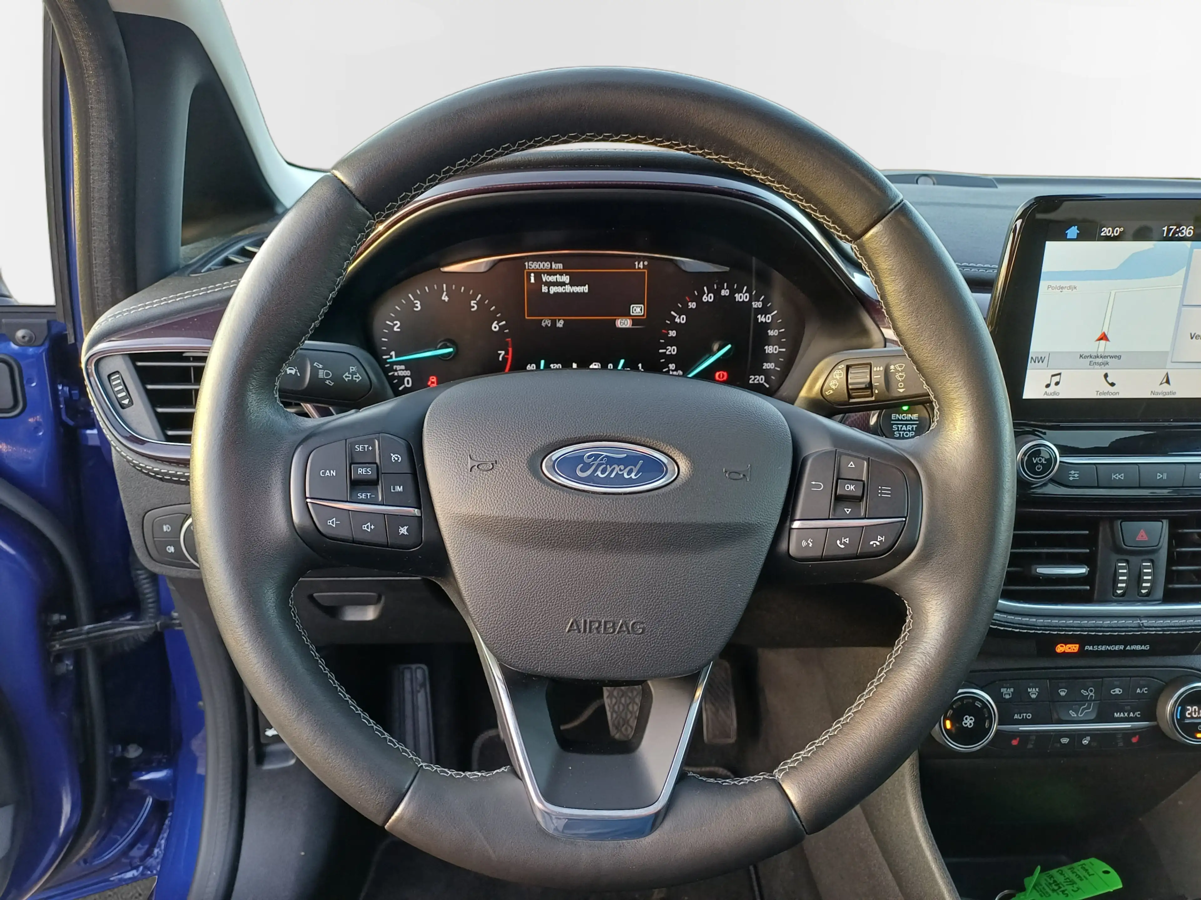 Ford Fiesta 1.0 EcoBoost Vignale /Pano/B&O/Trekh/Camera/Navi/L — photo 36