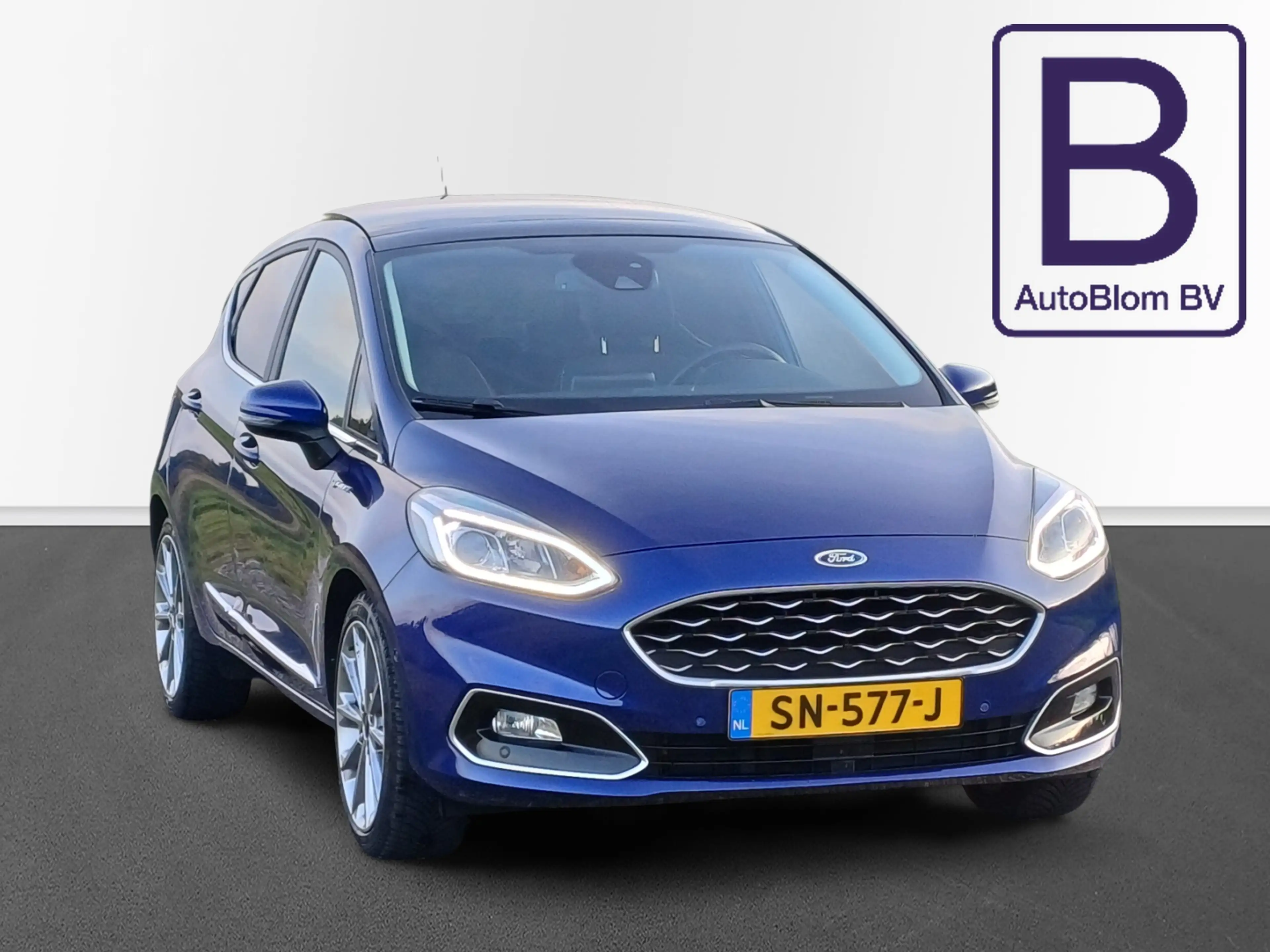 Ford Fiesta 1.0 EcoBoost Vignale /Pano/B&O/Trekh/Camera/Navi/L — photo 5