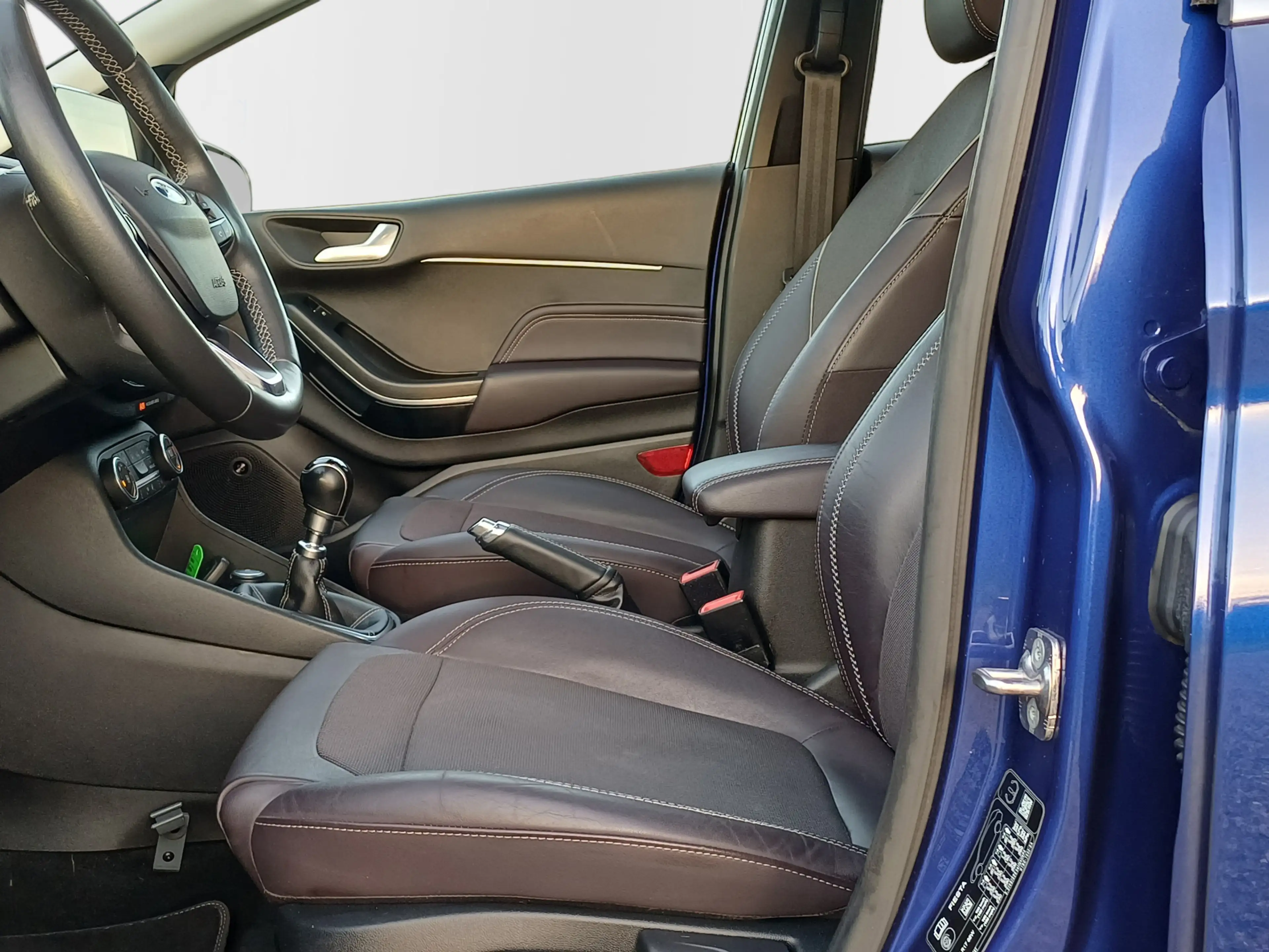 Ford Fiesta 1.0 EcoBoost Vignale /Pano/B&O/Trekh/Camera/Navi/L — photo 20