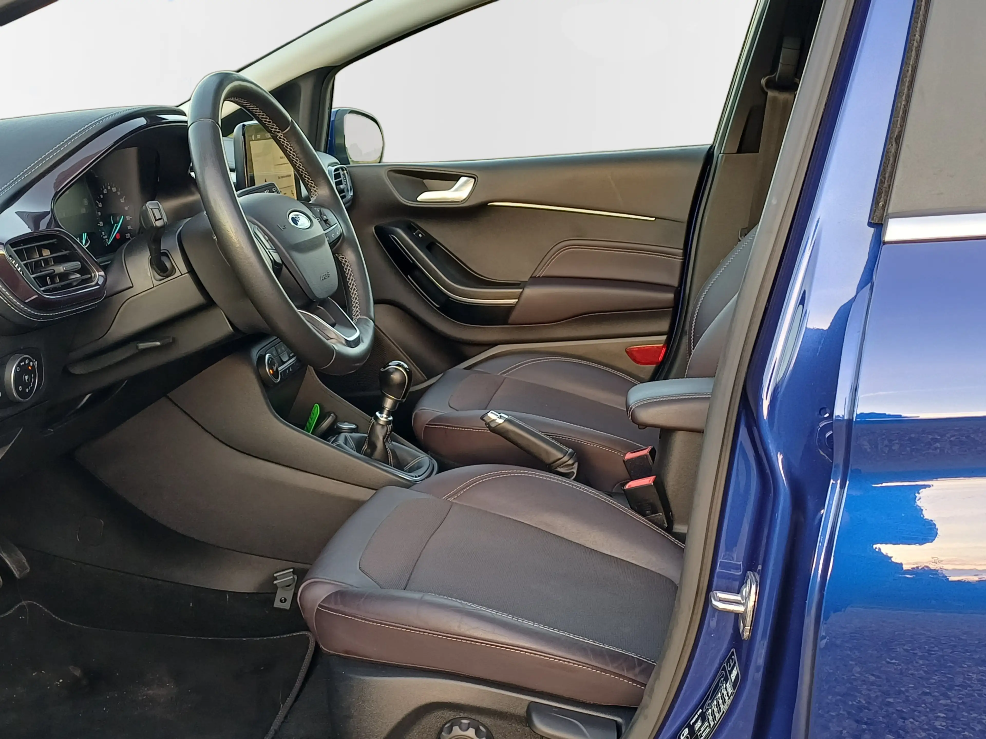 Ford Fiesta 1.0 EcoBoost Vignale /Pano/B&O/Trekh/Camera/Navi/L — photo 18