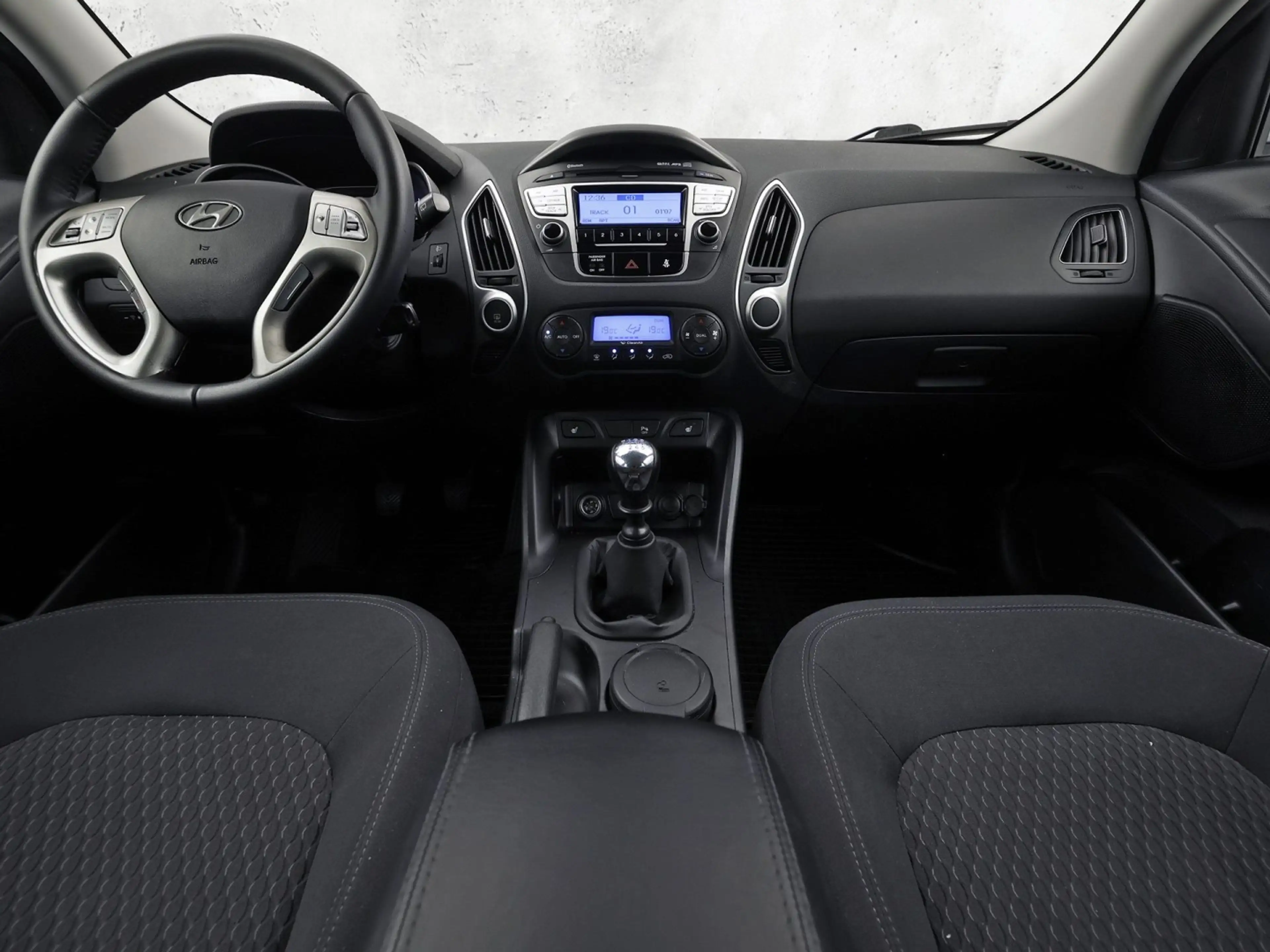Hyundai iX35 1.6i GDI Sport (CLIMATE, STOELVERWARMING, GETINT G — photo 6