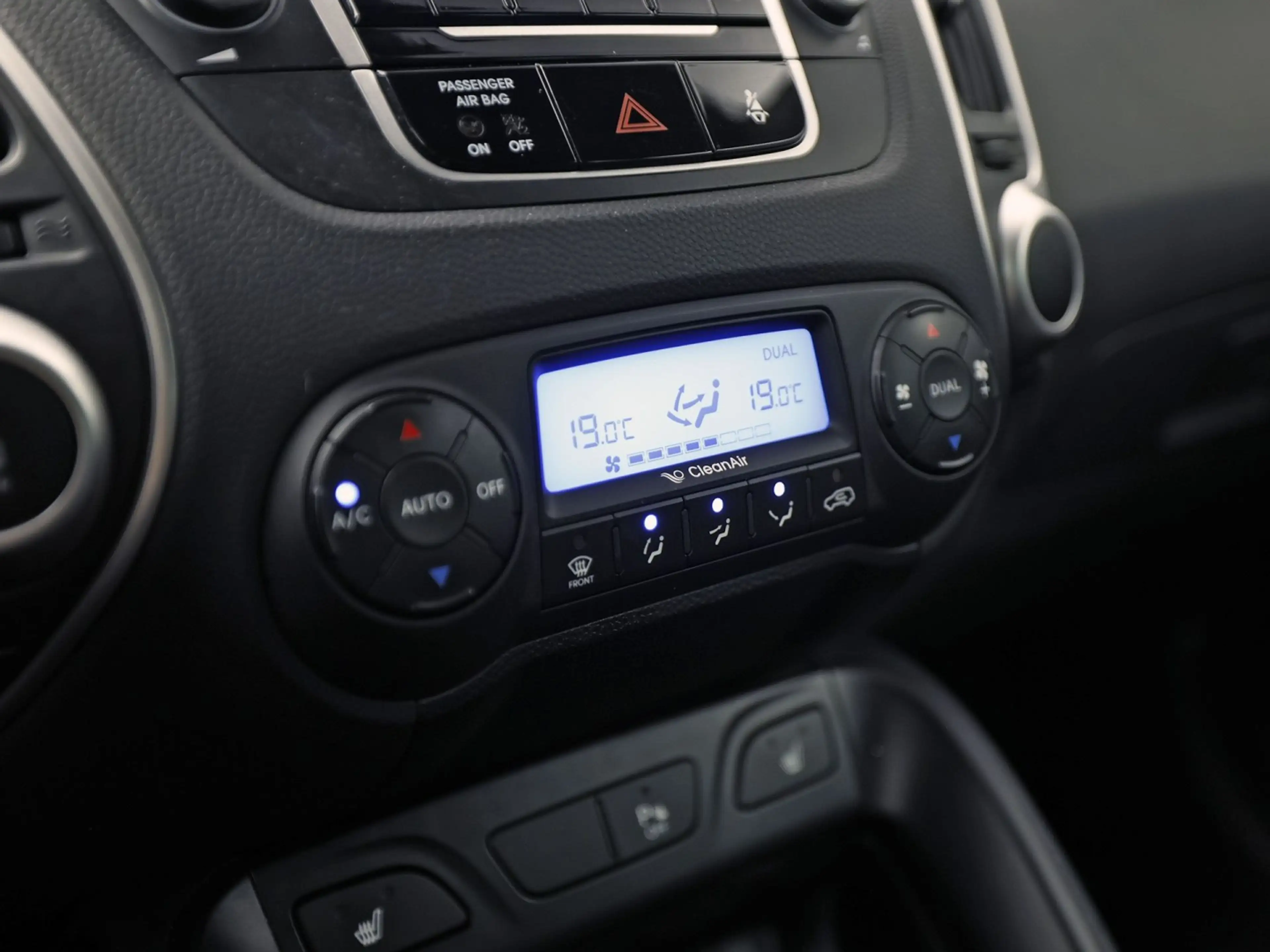 Hyundai iX35 1.6i GDI Sport (CLIMATE, STOELVERWARMING, GETINT G — photo 22