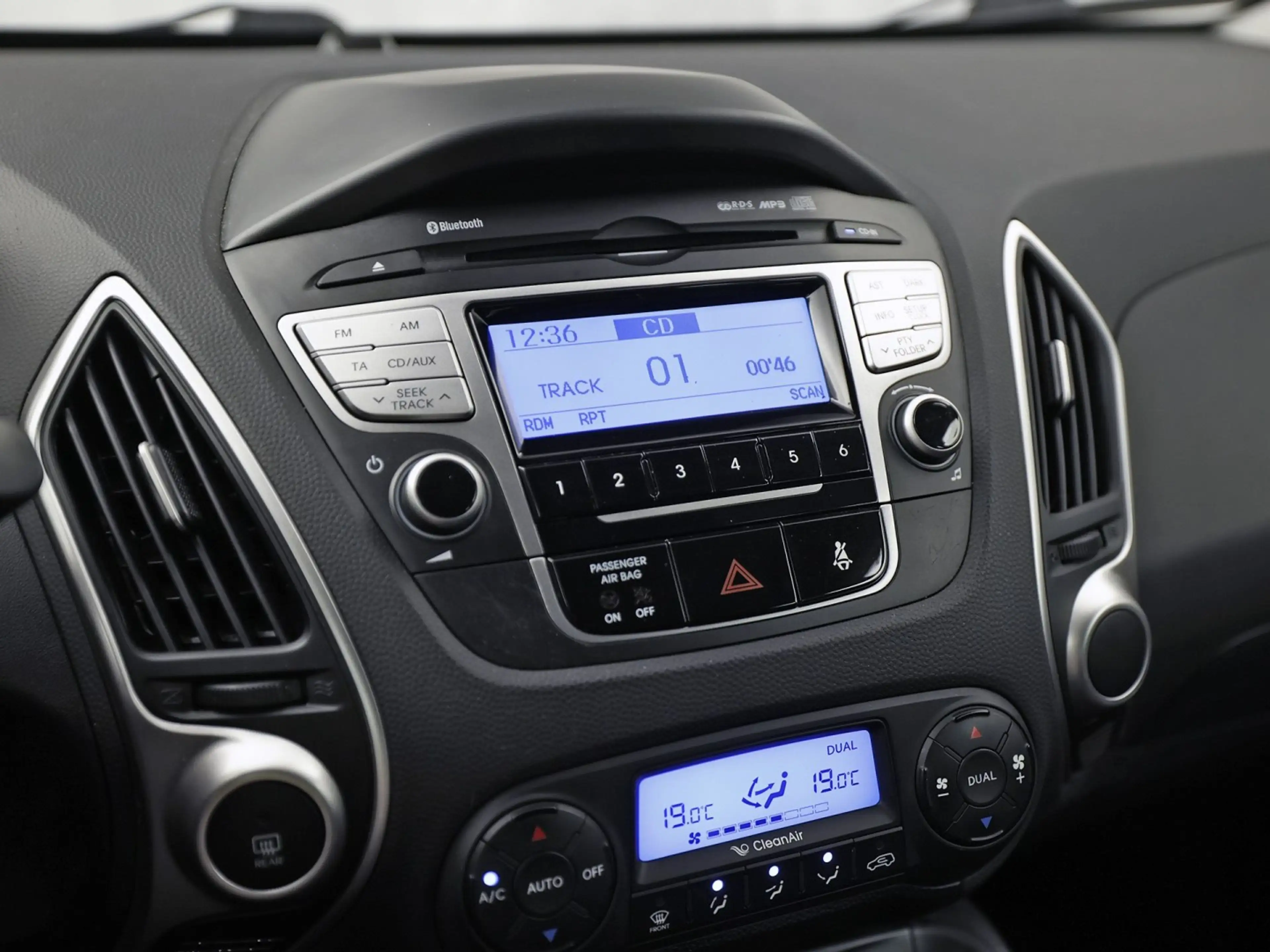 Hyundai iX35 1.6i GDI Sport (CLIMATE, STOELVERWARMING, GETINT G — photo 8