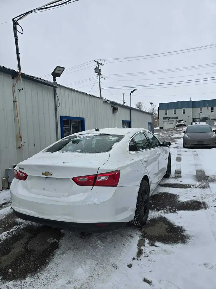 Chevrolet Malibu снимка Chevrolet Malibu