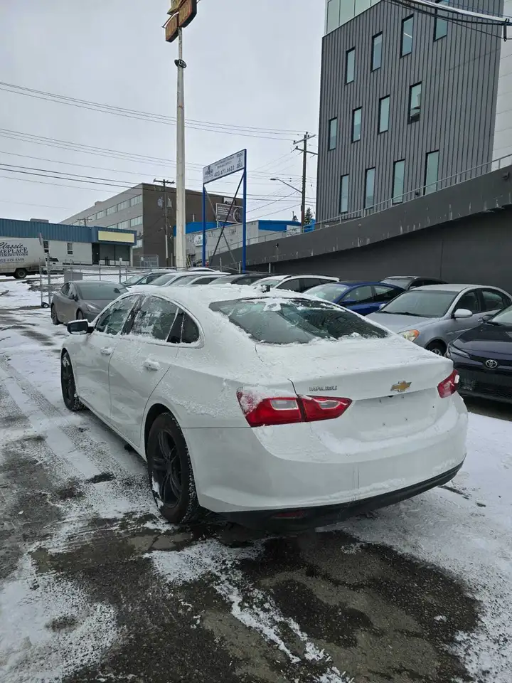 Chevrolet Malibu снимка Chevrolet Malibu