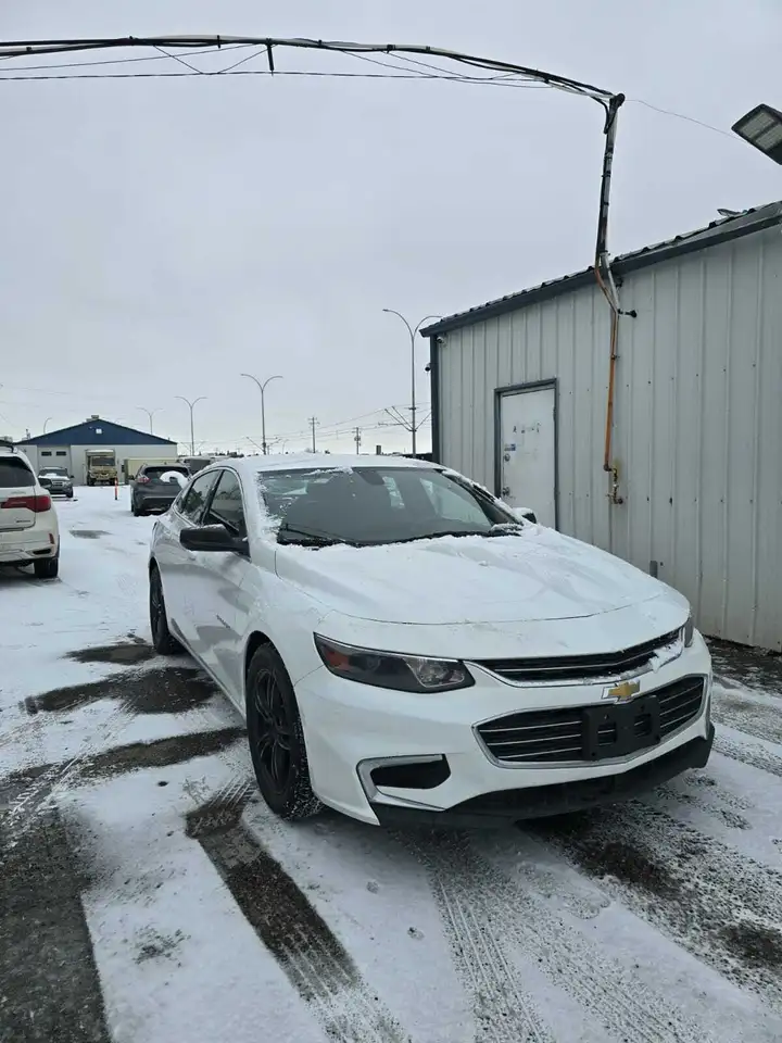 Chevrolet Malibu снимка Chevrolet Malibu