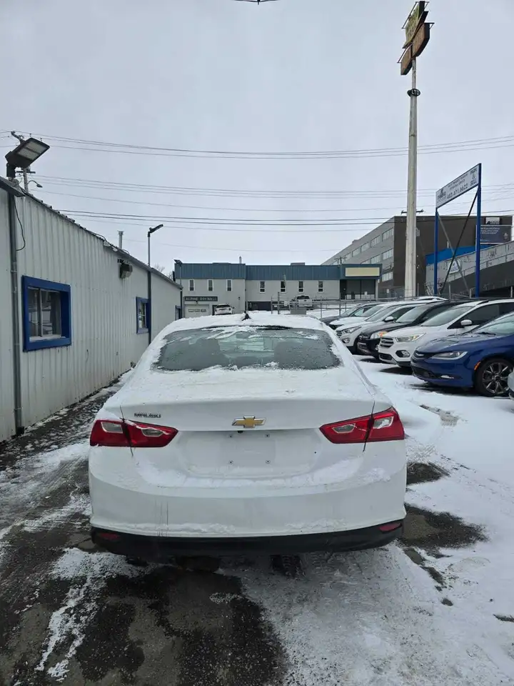 Chevrolet Malibu снимка Chevrolet Malibu