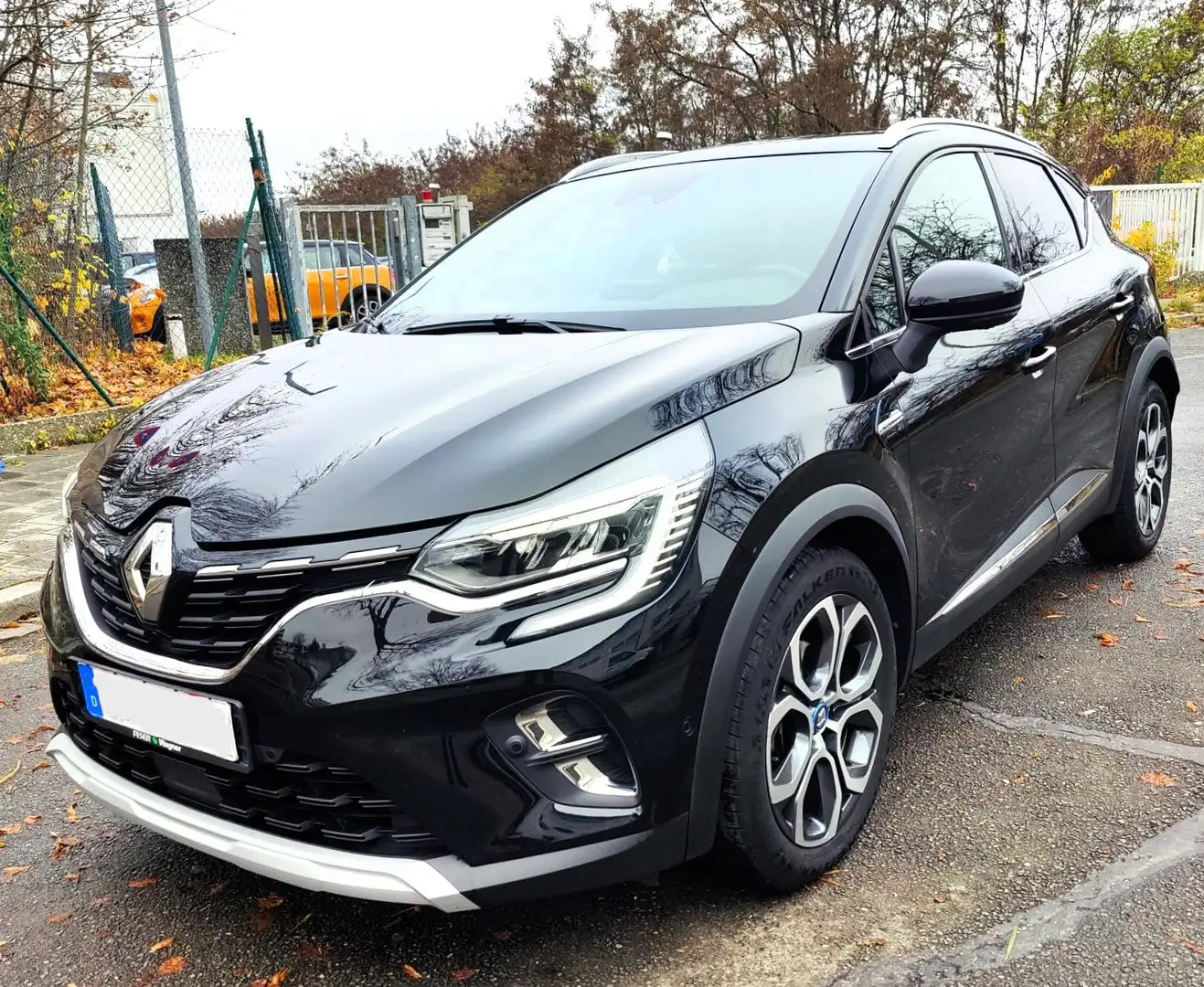 Renault Captur Intens Plug In Hybrid 160 Schwarz - 1
